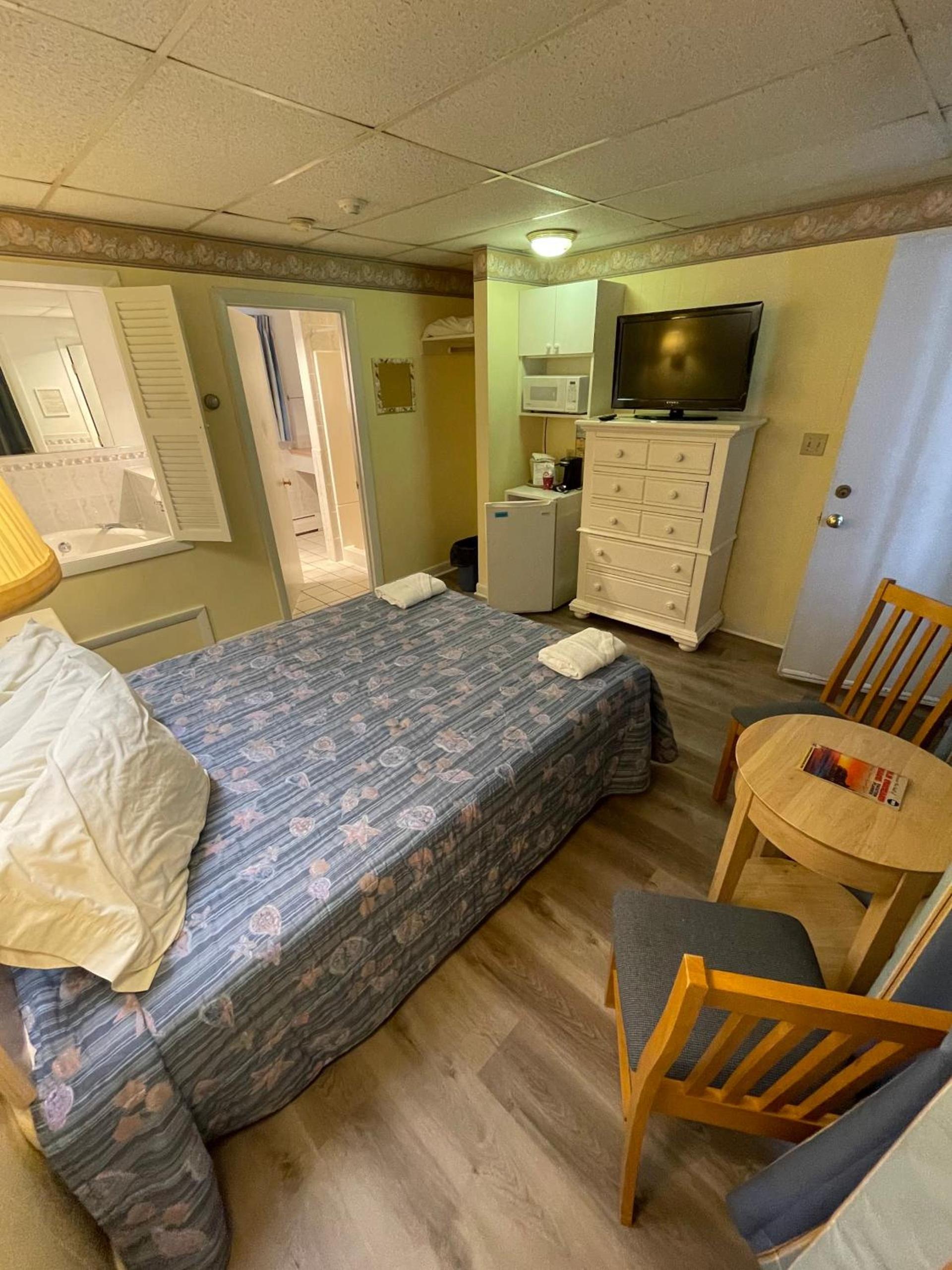 Beau Rivage Motel photo 31