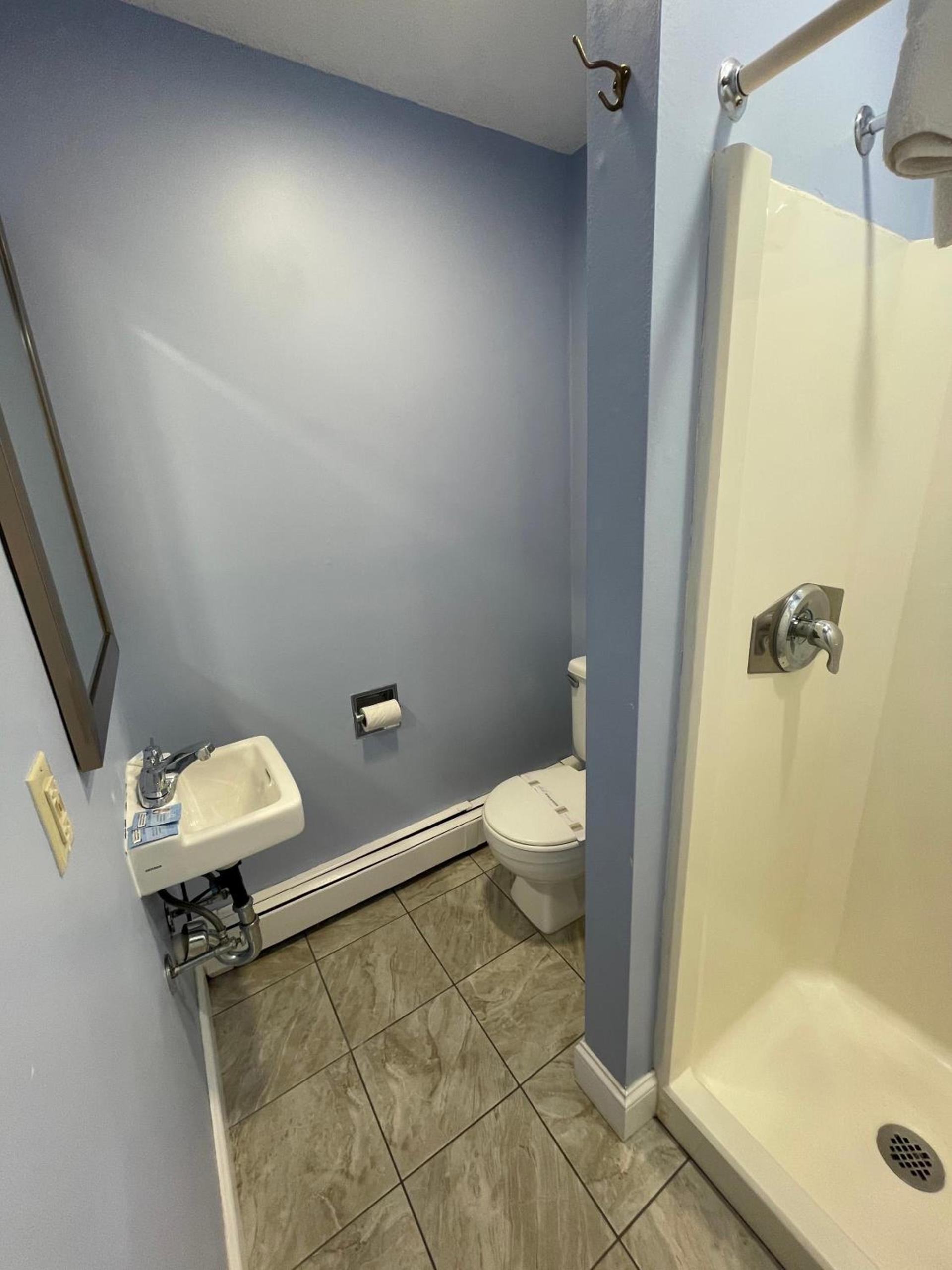 Beau Rivage Motel photo 58