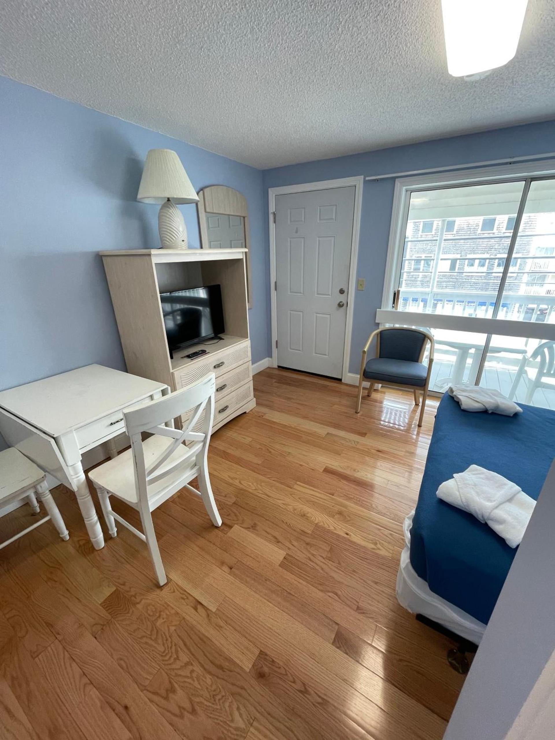 Beau Rivage Motel photo 10