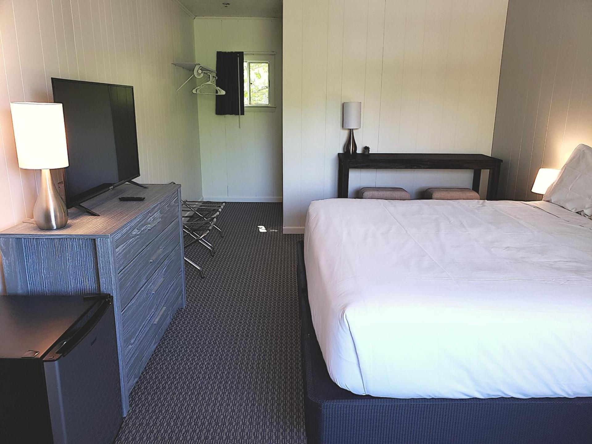 Anchorage Motel photo 32