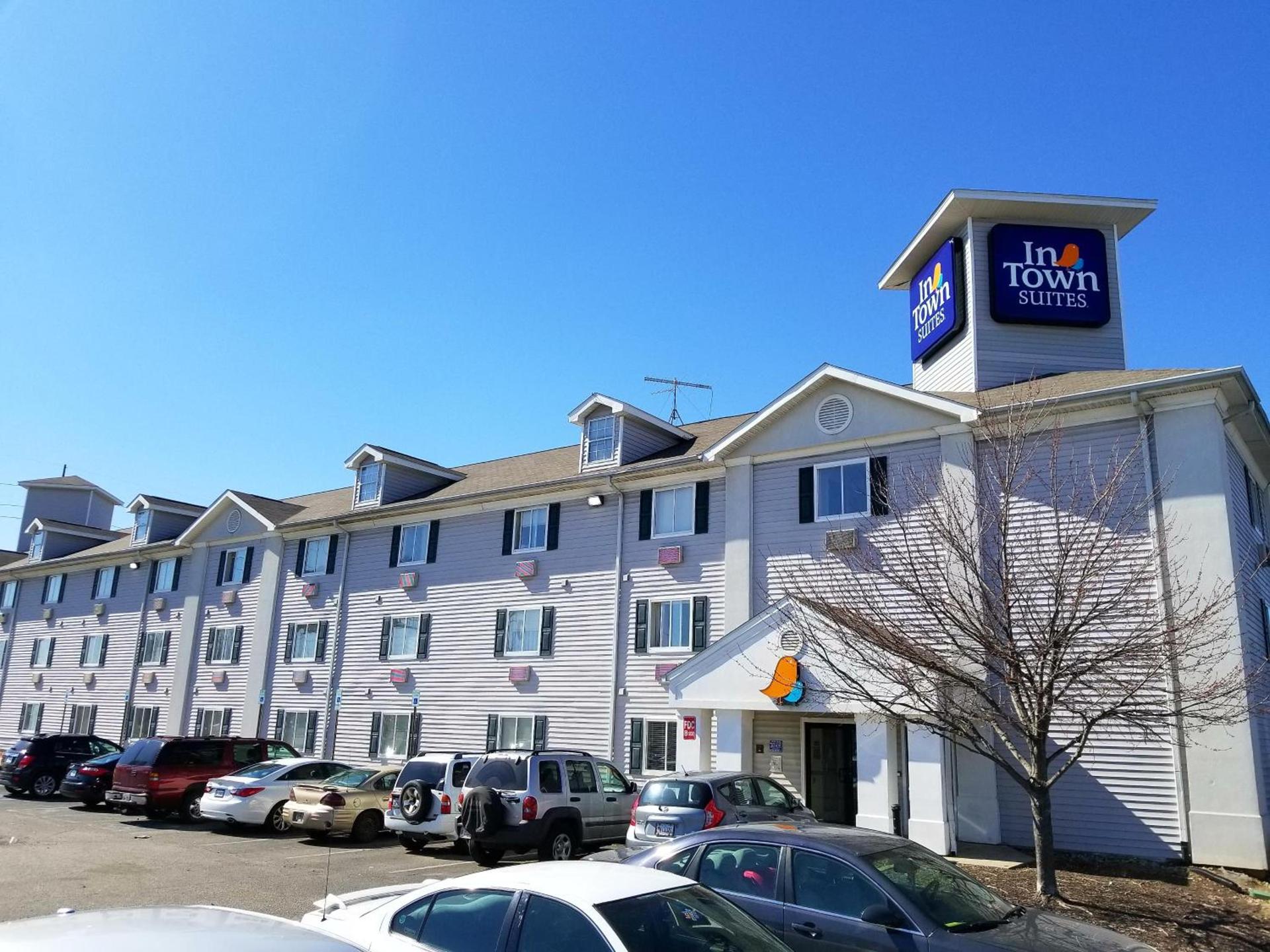 InTown Suites Extended Stay Indianapolis IN -College Park Michigan Road photo 1