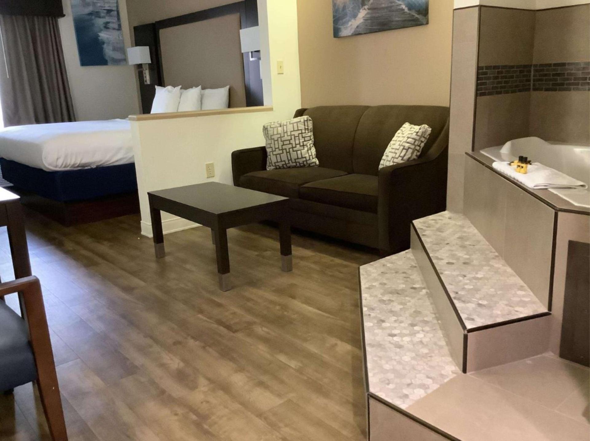 Best Western Plus Madison photo 8
