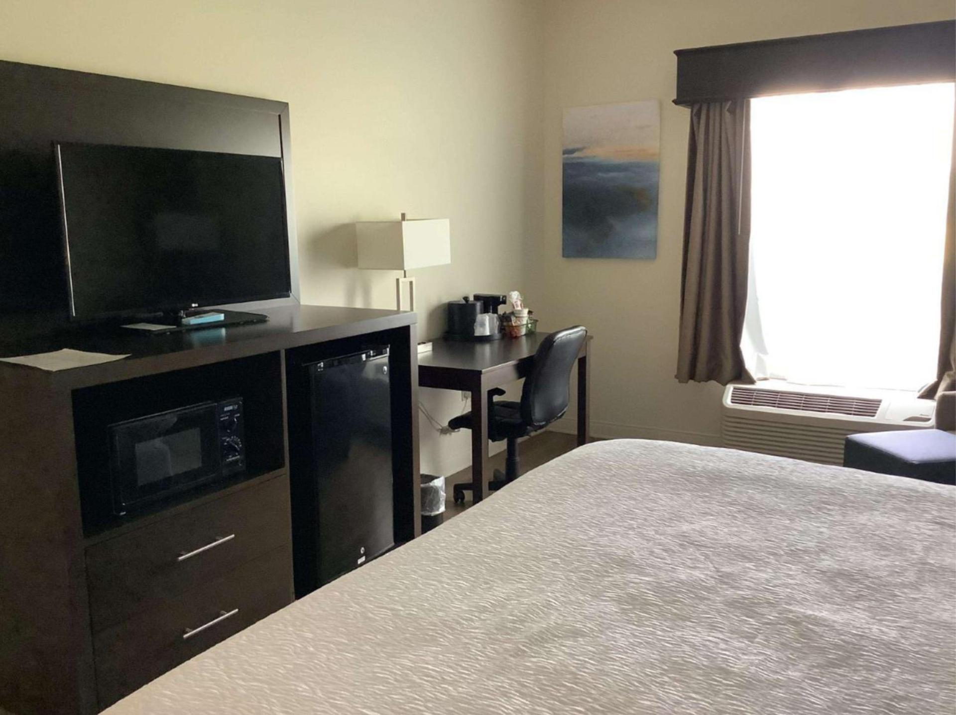 Best Western Plus Madison photo 18