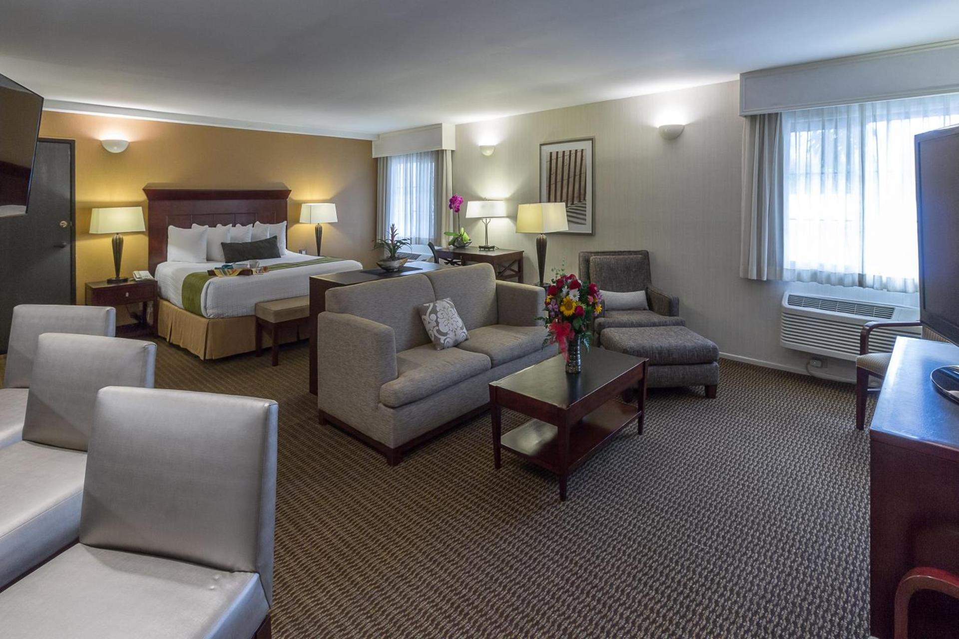 Best Western Plus Carpinteria Inn photo 94