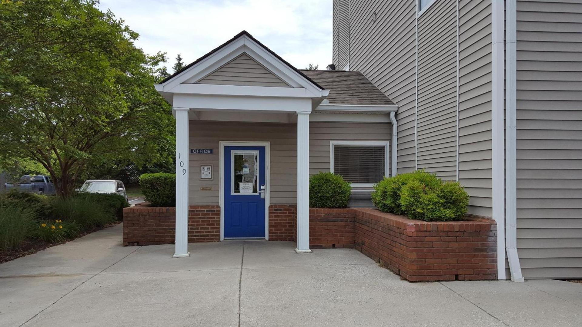InTown Suites Extended Stay Knoxville TN photo 1