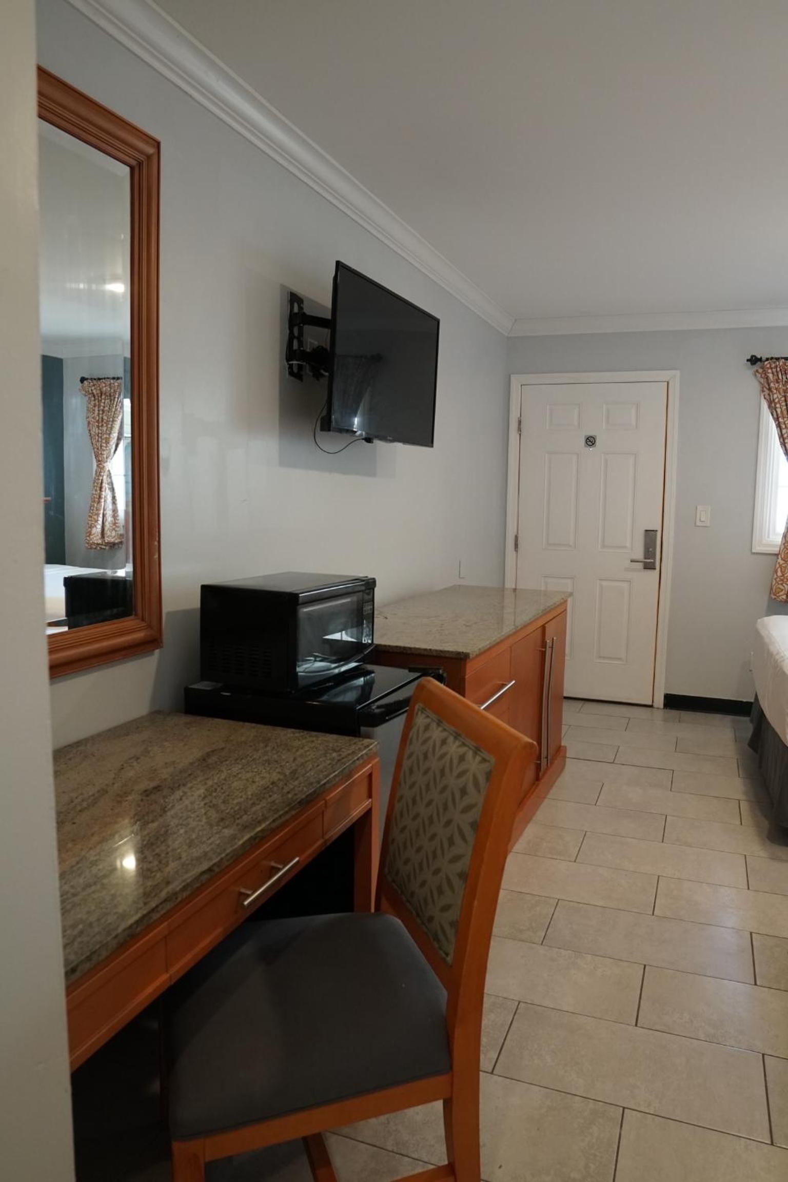 Sunrise Inn photo 21