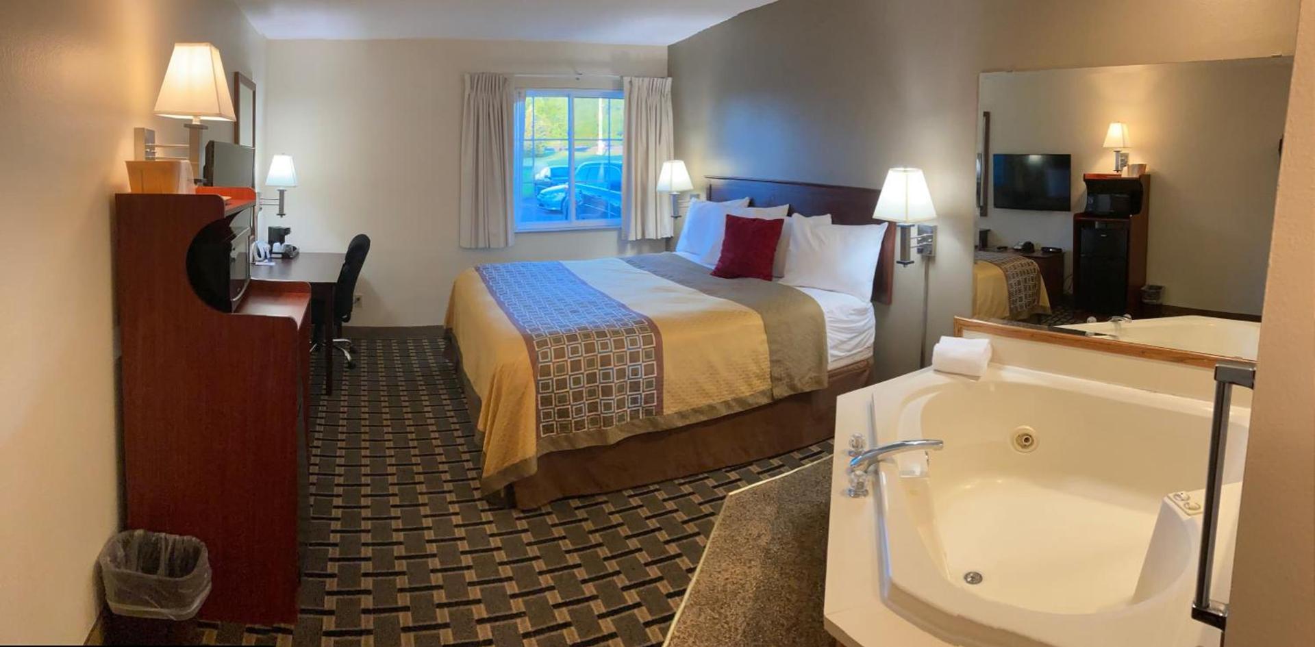 Super 8 by Wyndham Chisago City photo 43
