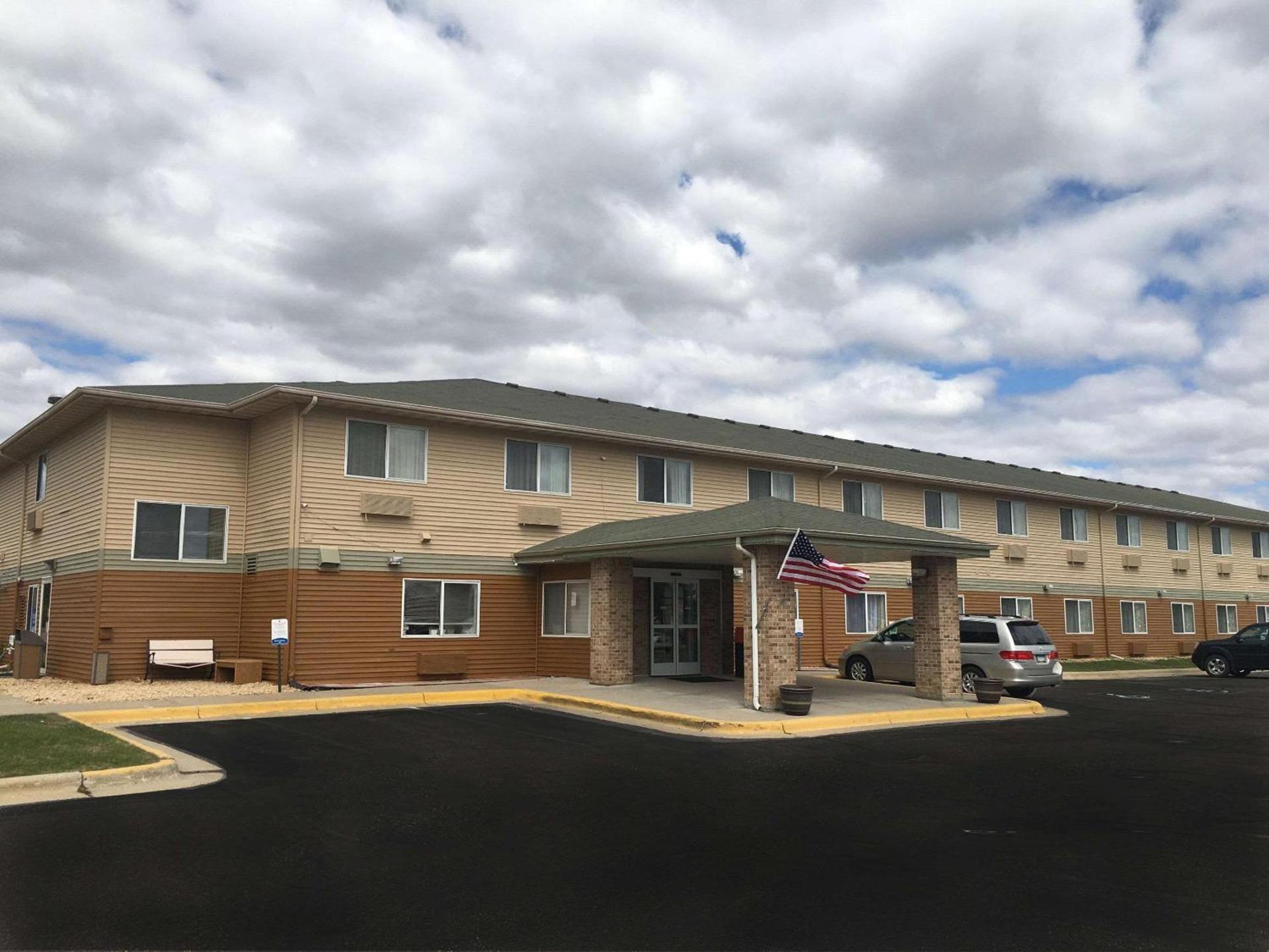 Quality Inn & Suites Mankato East photo 3