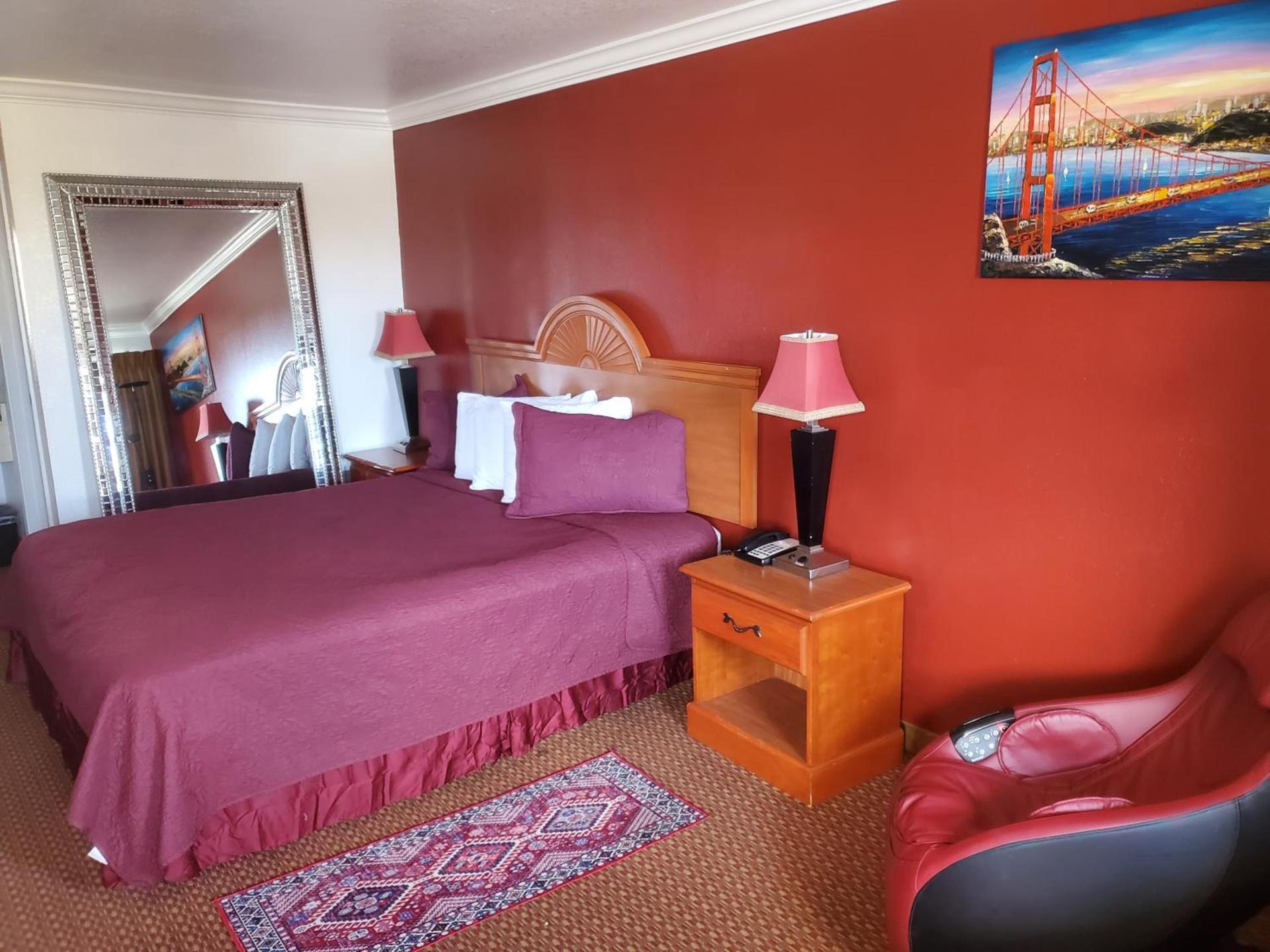 Americana Inn Motel photo 29