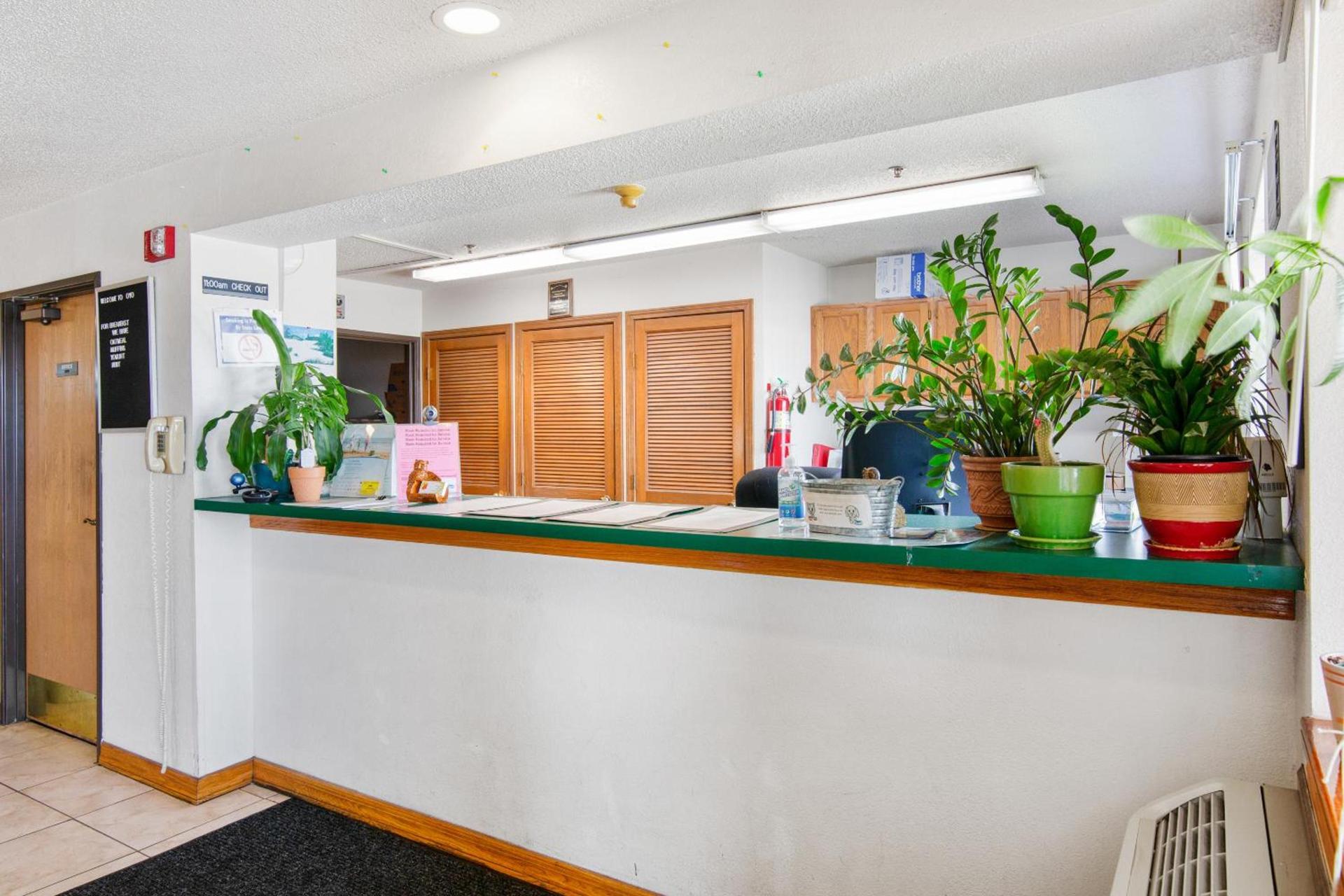 OYO Hotel Portage I-94 photo 5