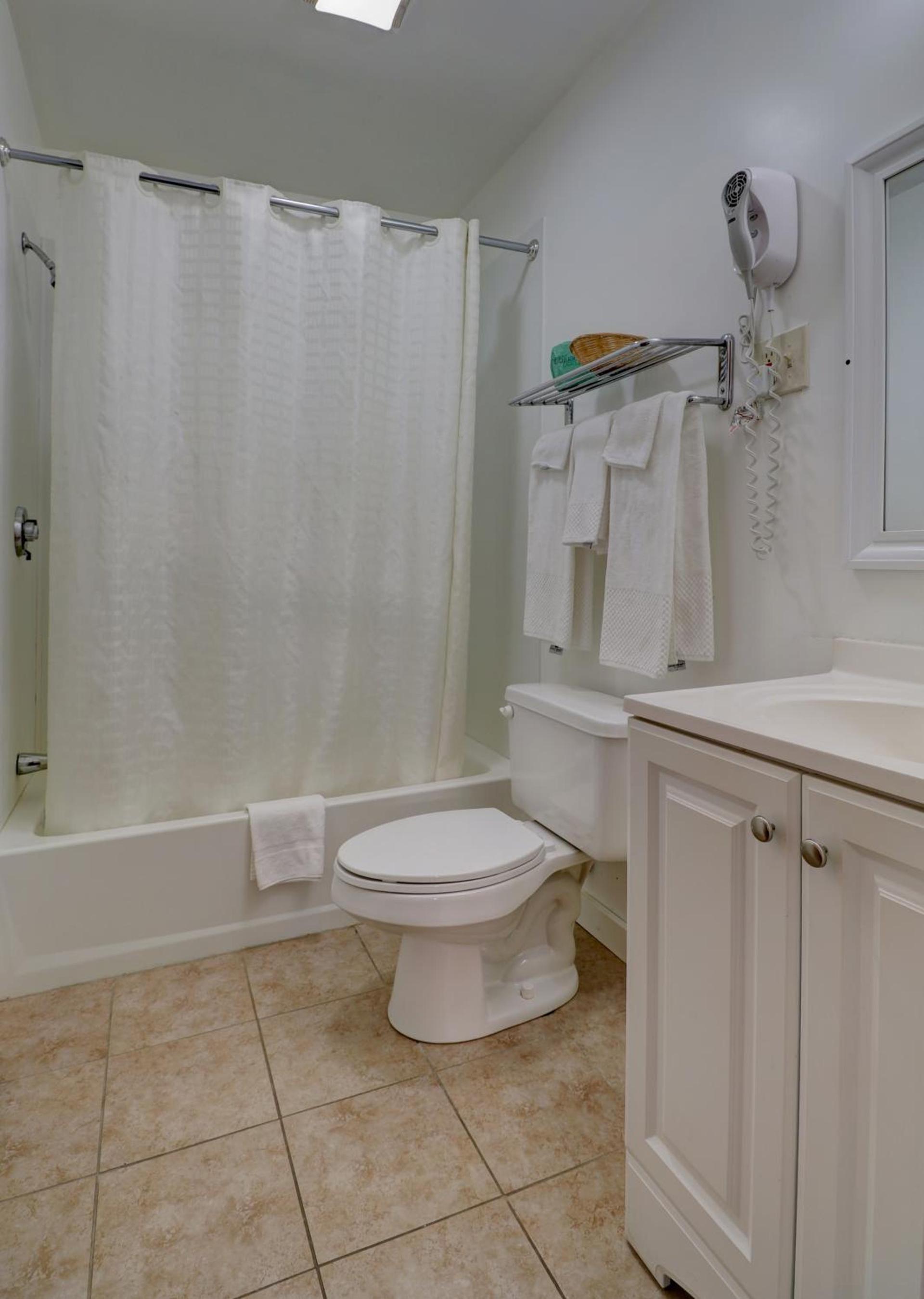 Brookside Inn & Cottages photo 34