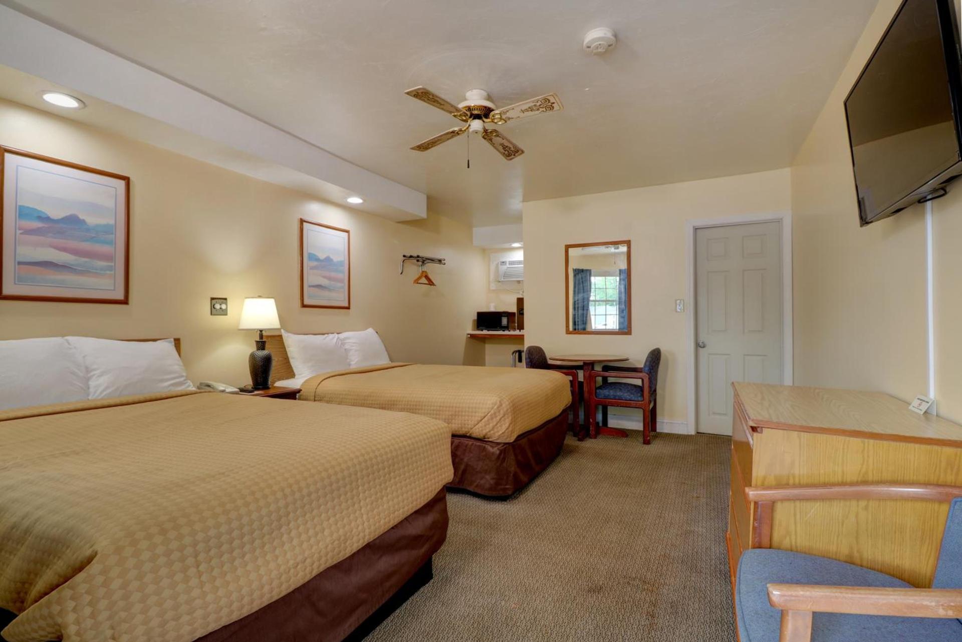 Brookside Inn & Cottages photo 37