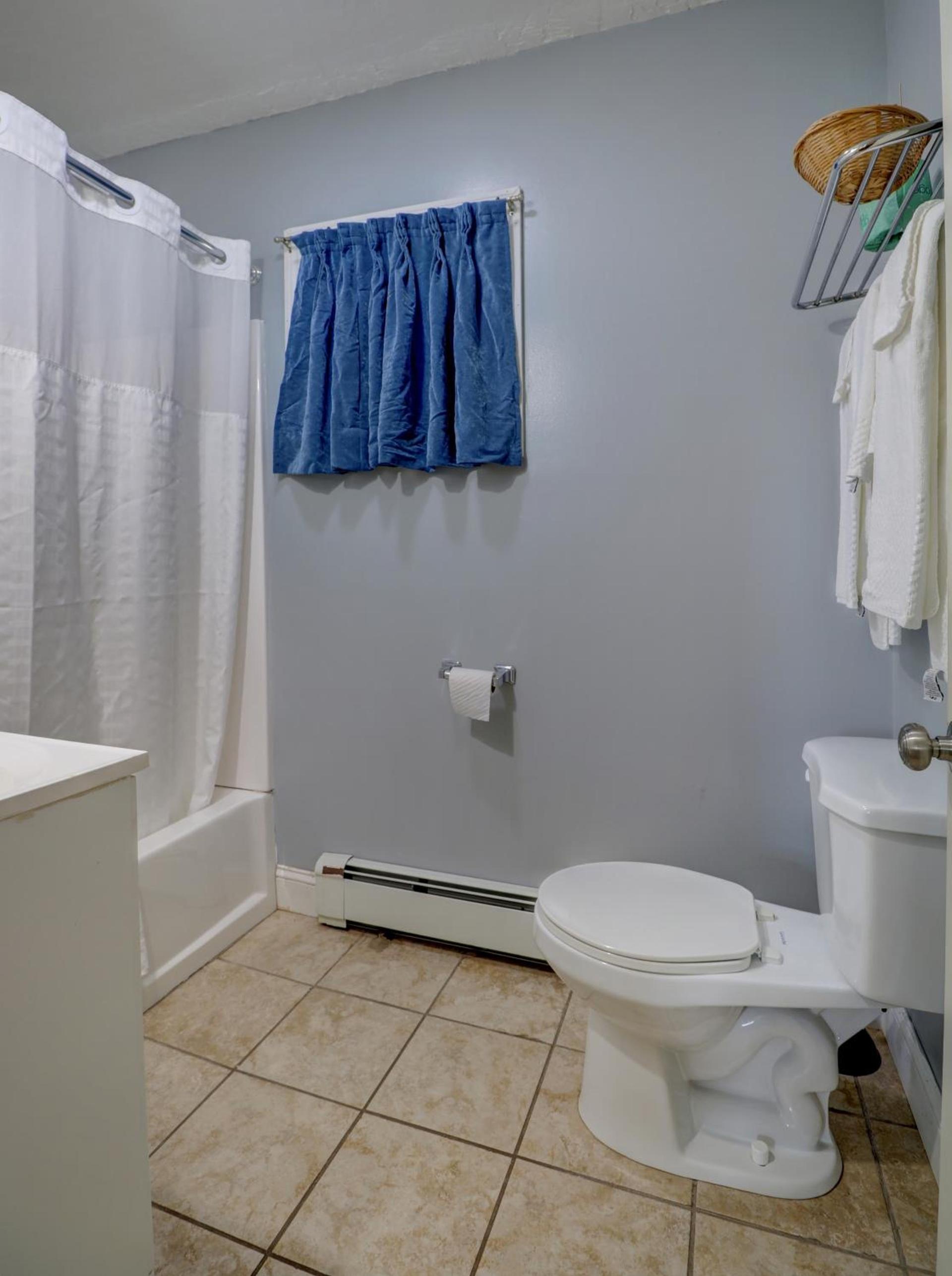 Brookside Inn & Cottages photo 38