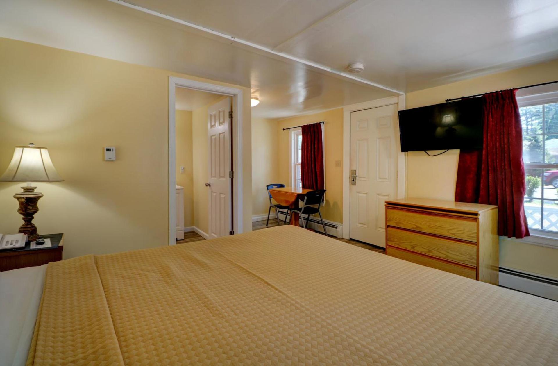 Brookside Inn & Cottages photo 41