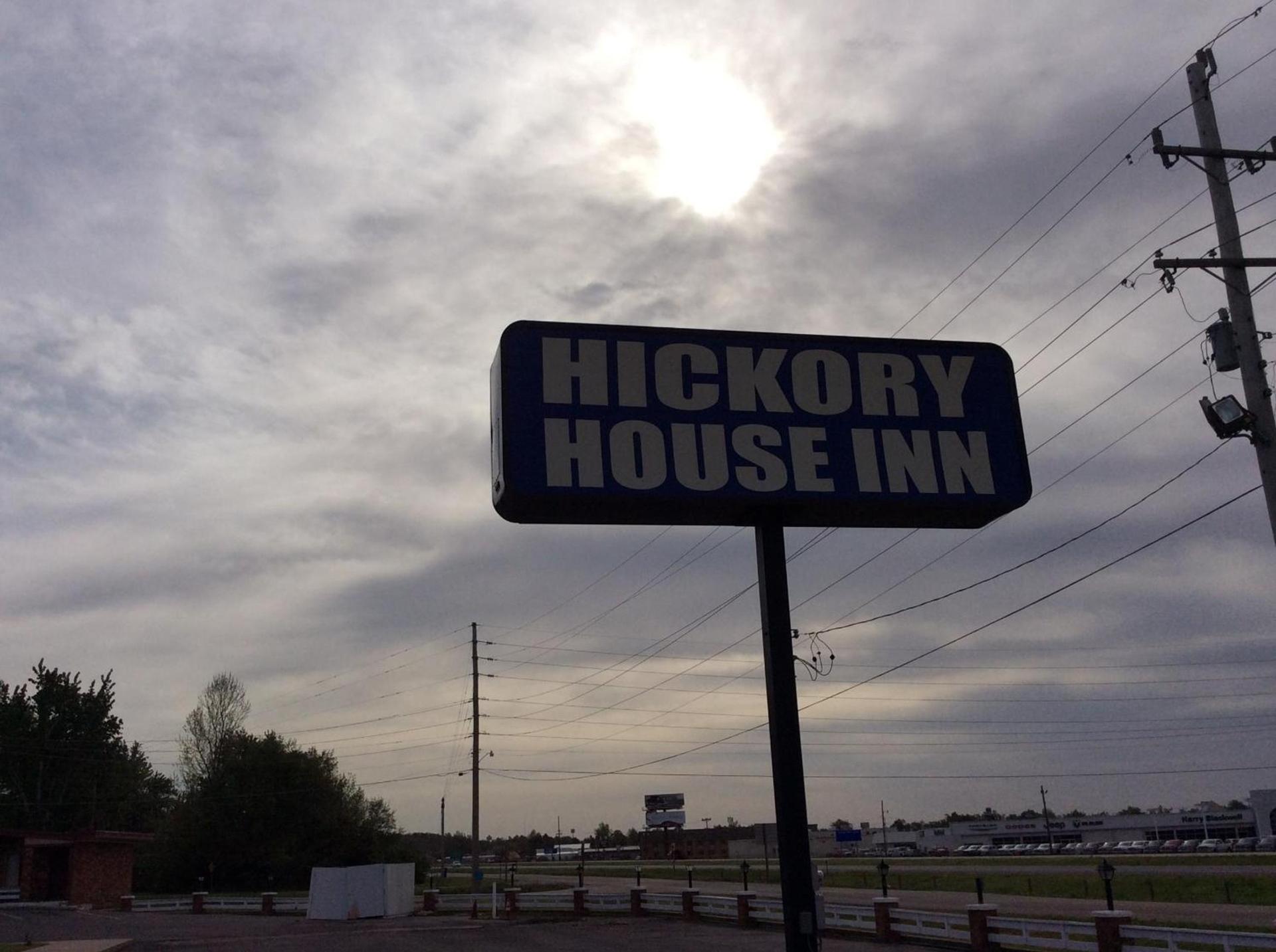 OYO Hickory House Inn photo 21