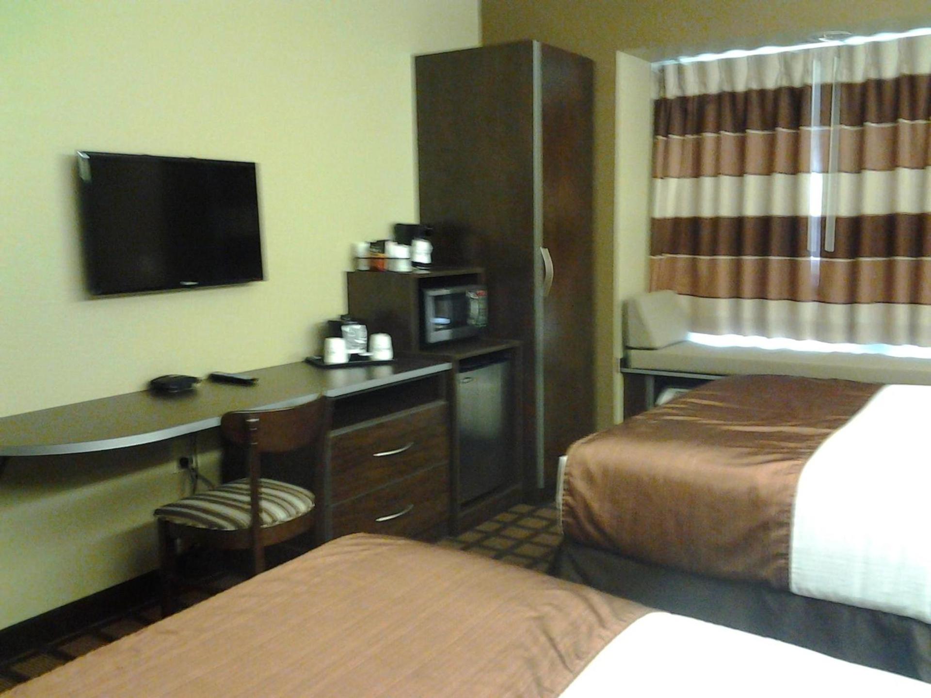 Microtel Inn & Suites Cotulla photo 19