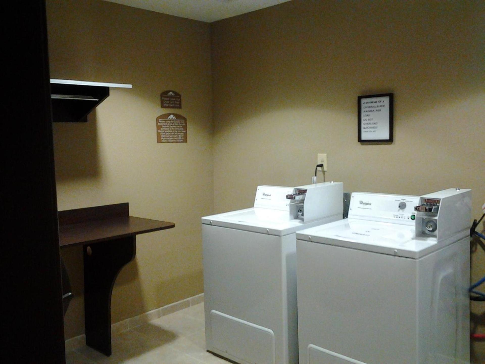Microtel Inn & Suites Cotulla photo 25
