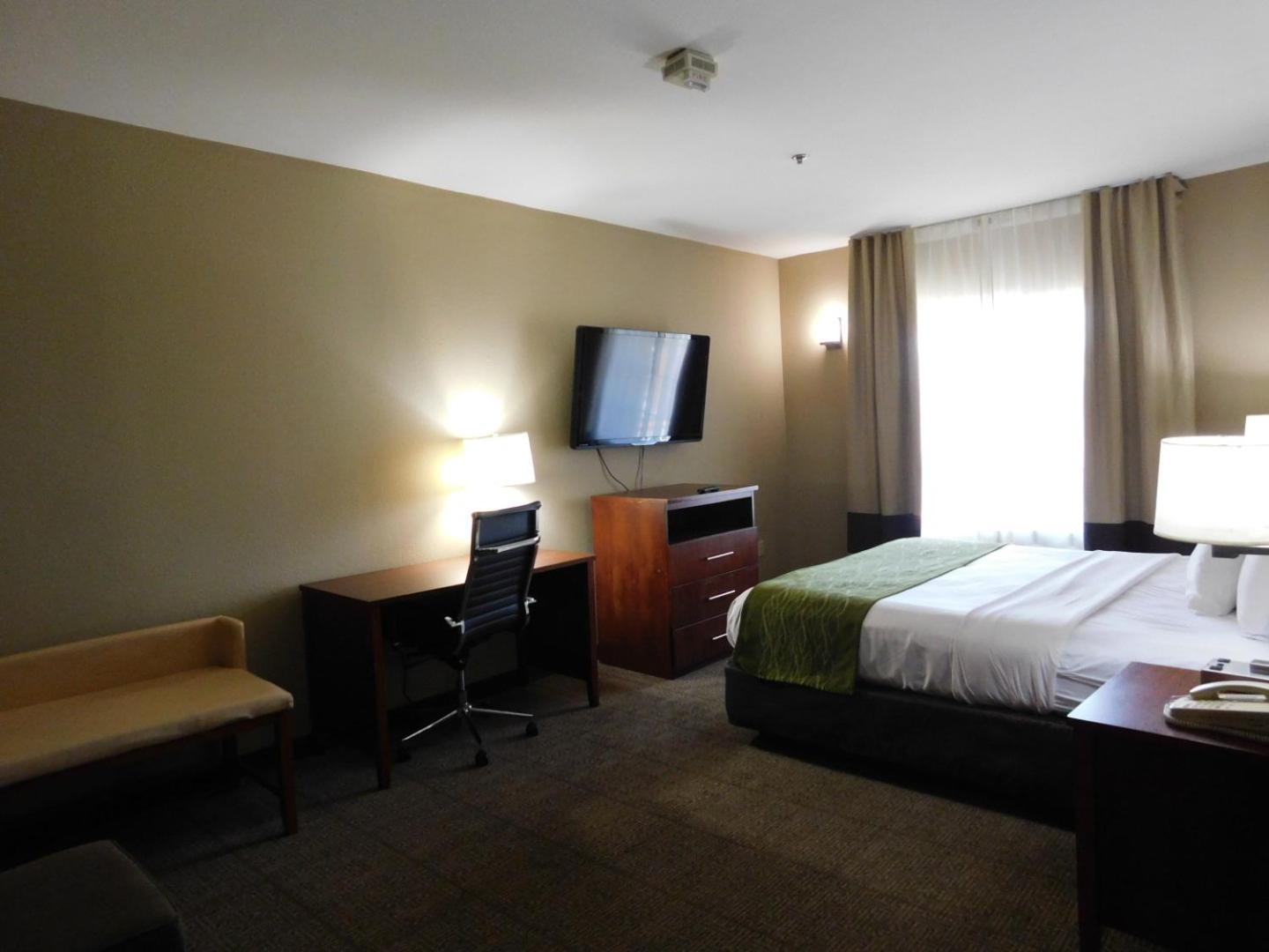 Comfort Inn & Suites Sacramento - University Area photo 19