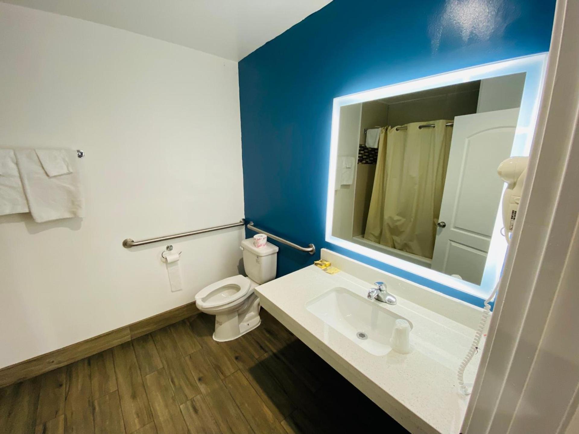 Cozy motel photo 15