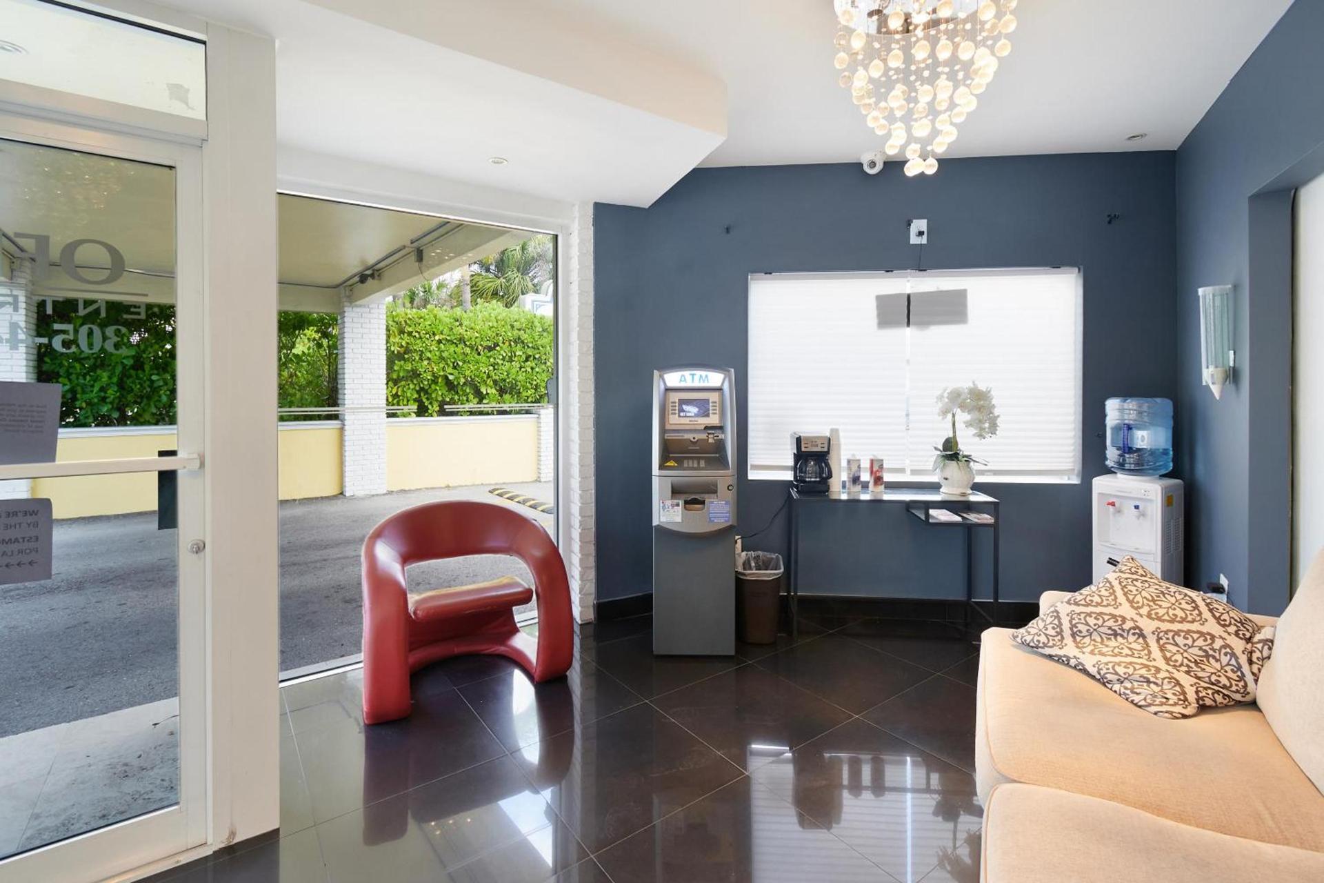 OYO Hotel Coral Gables - Miami Airport photo 34