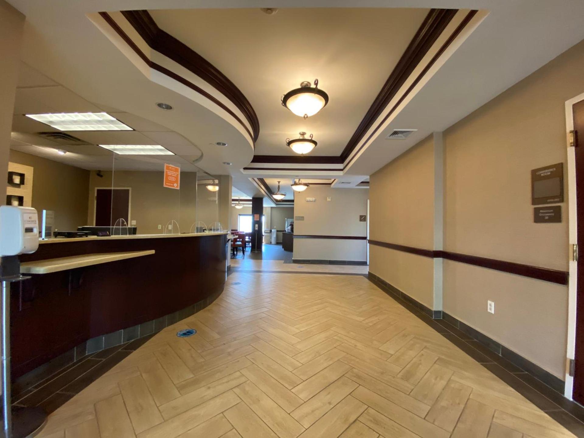 Comfort Inn East Windsor - Springfield photo 33