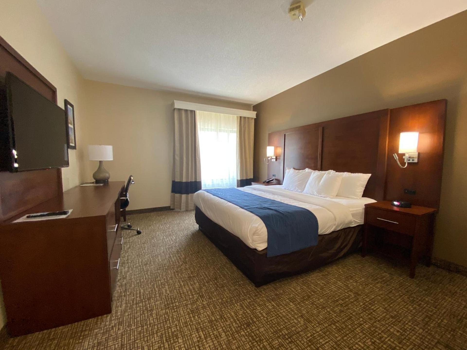Comfort Inn East Windsor - Springfield photo 29