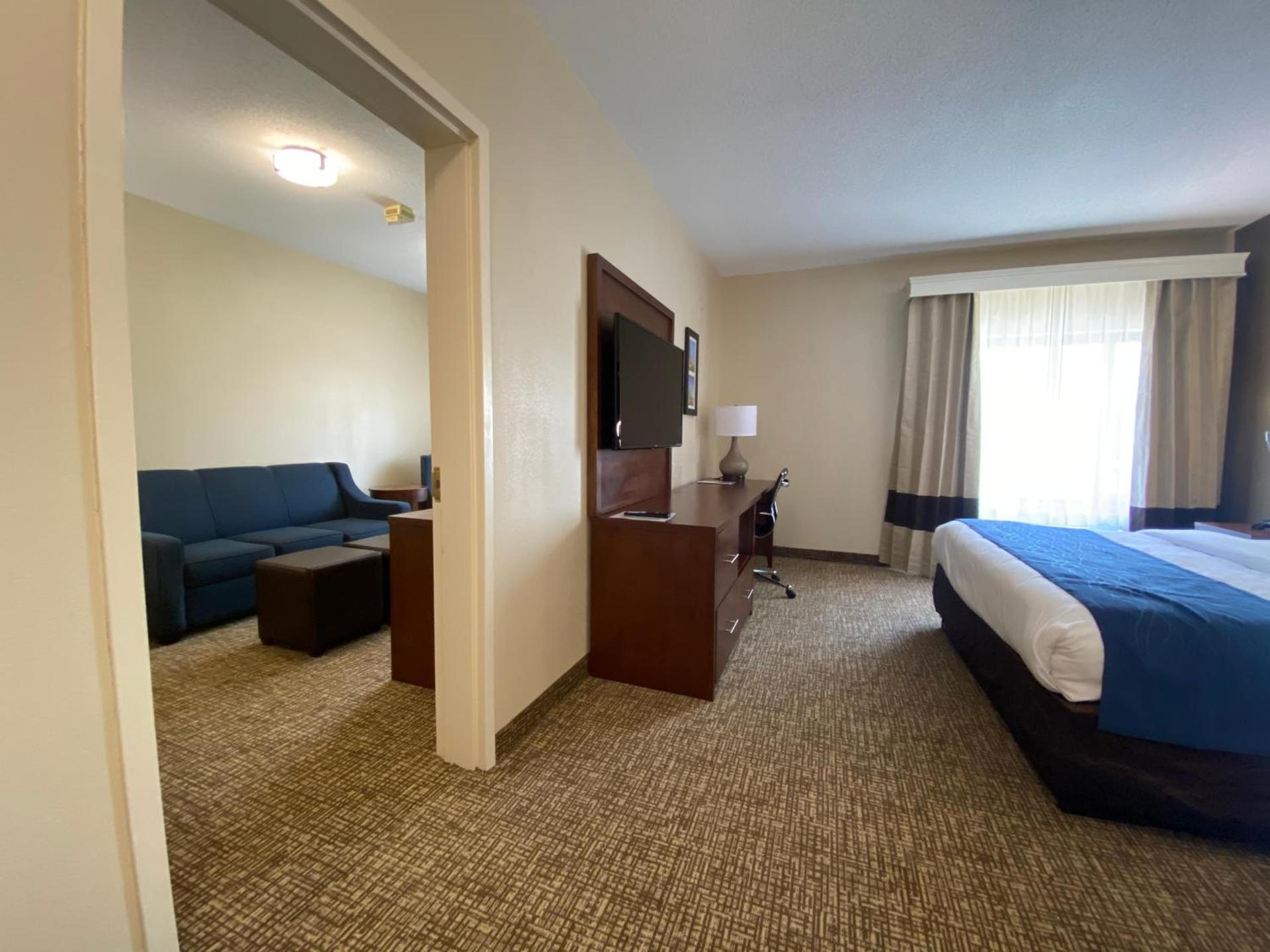 Comfort Inn East Windsor - Springfield photo 28