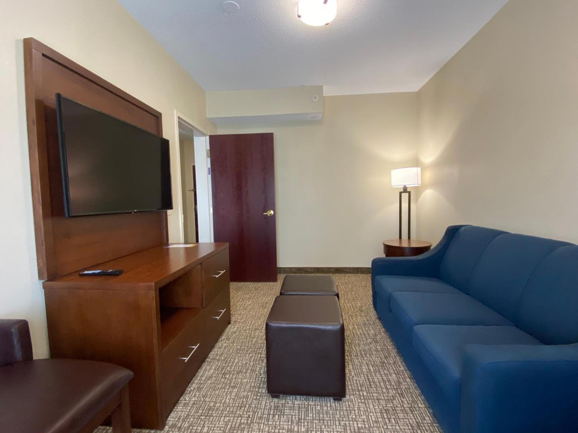 Comfort Inn East Windsor - Springfield photo 47