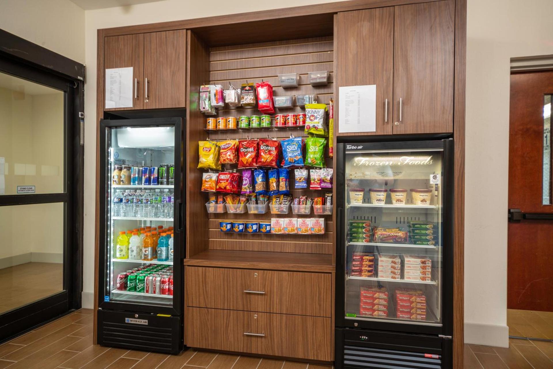 Holiday Inn Express Clayton Southeast Raleigh by IHG photo 5