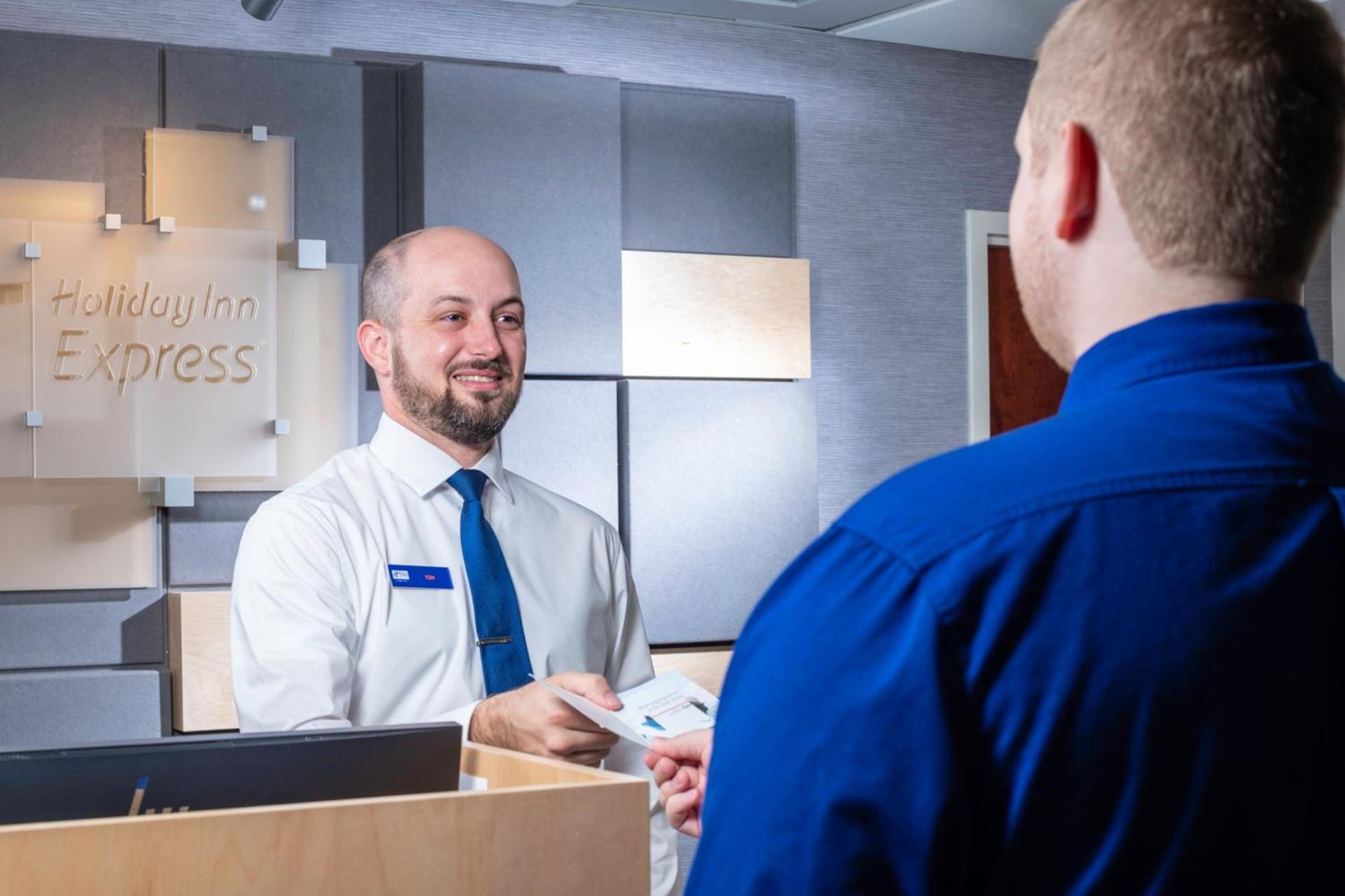 Holiday Inn Express Clayton Southeast Raleigh by IHG photo 13
