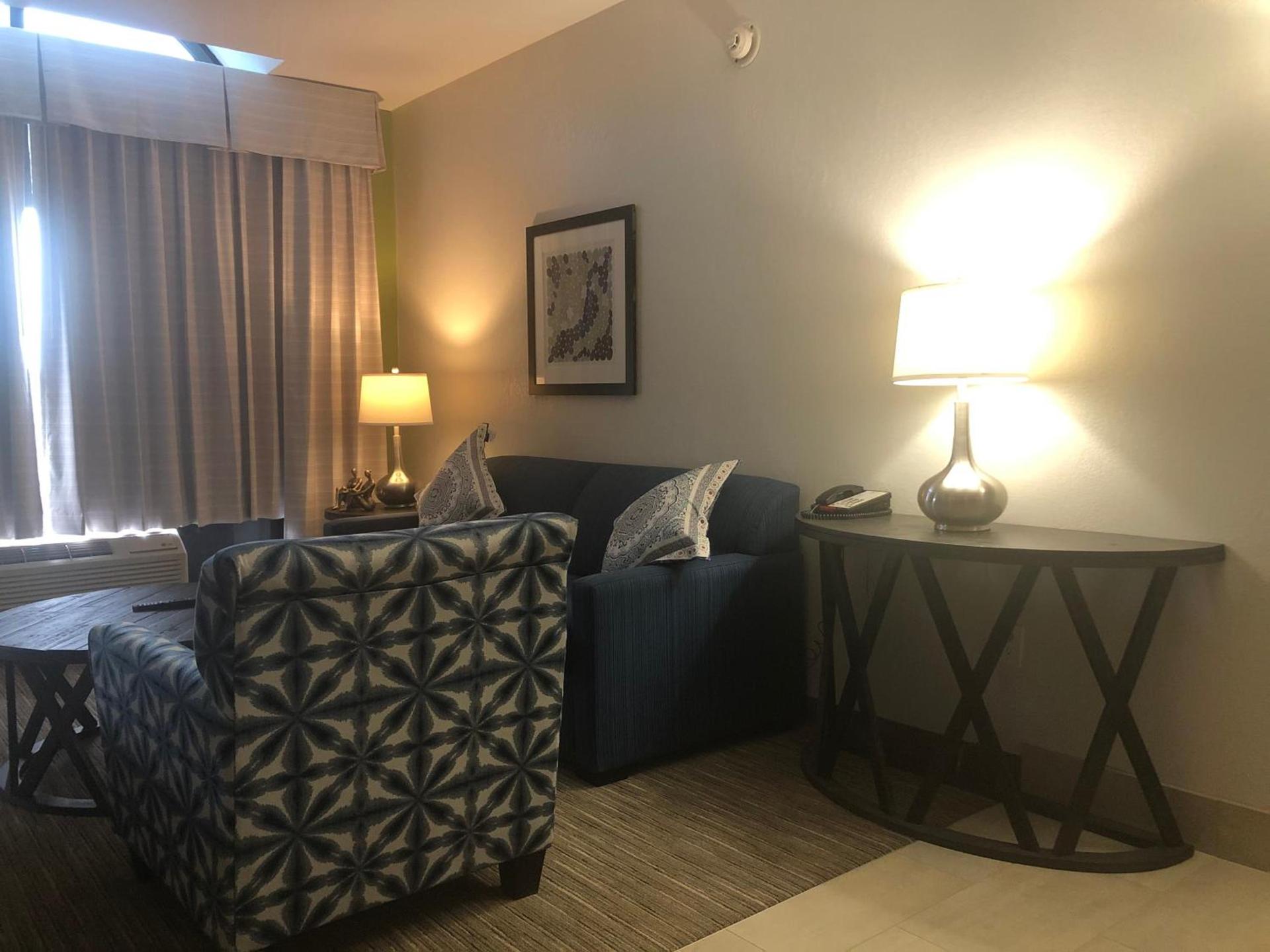 Holiday Inn Express Hotel & Suites Franklin by IHG photo 13