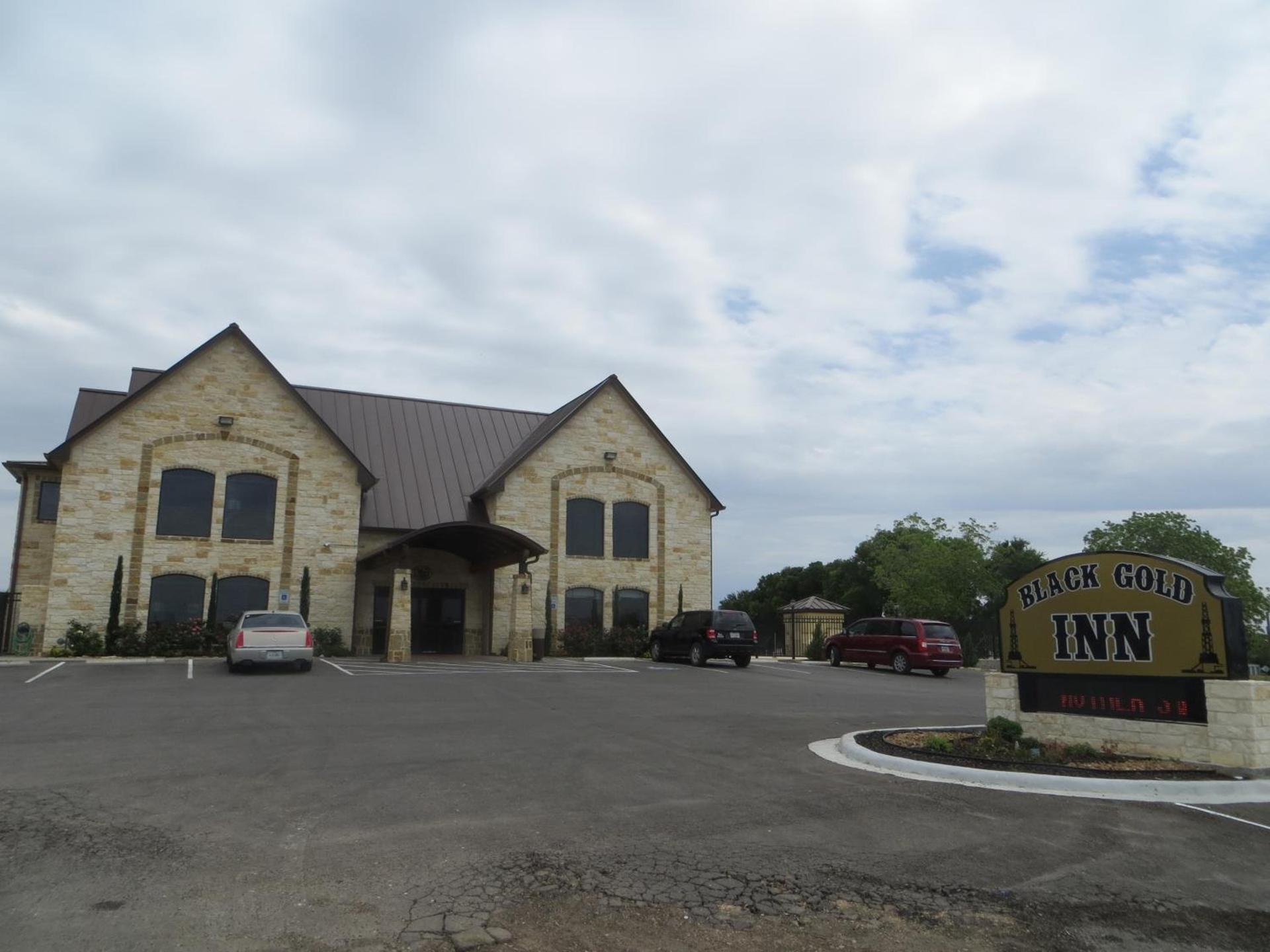 Black Gold Inn photo 26