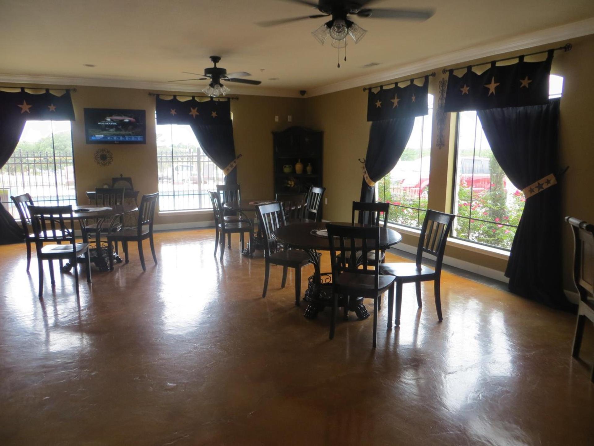 Black Gold Inn photo 19