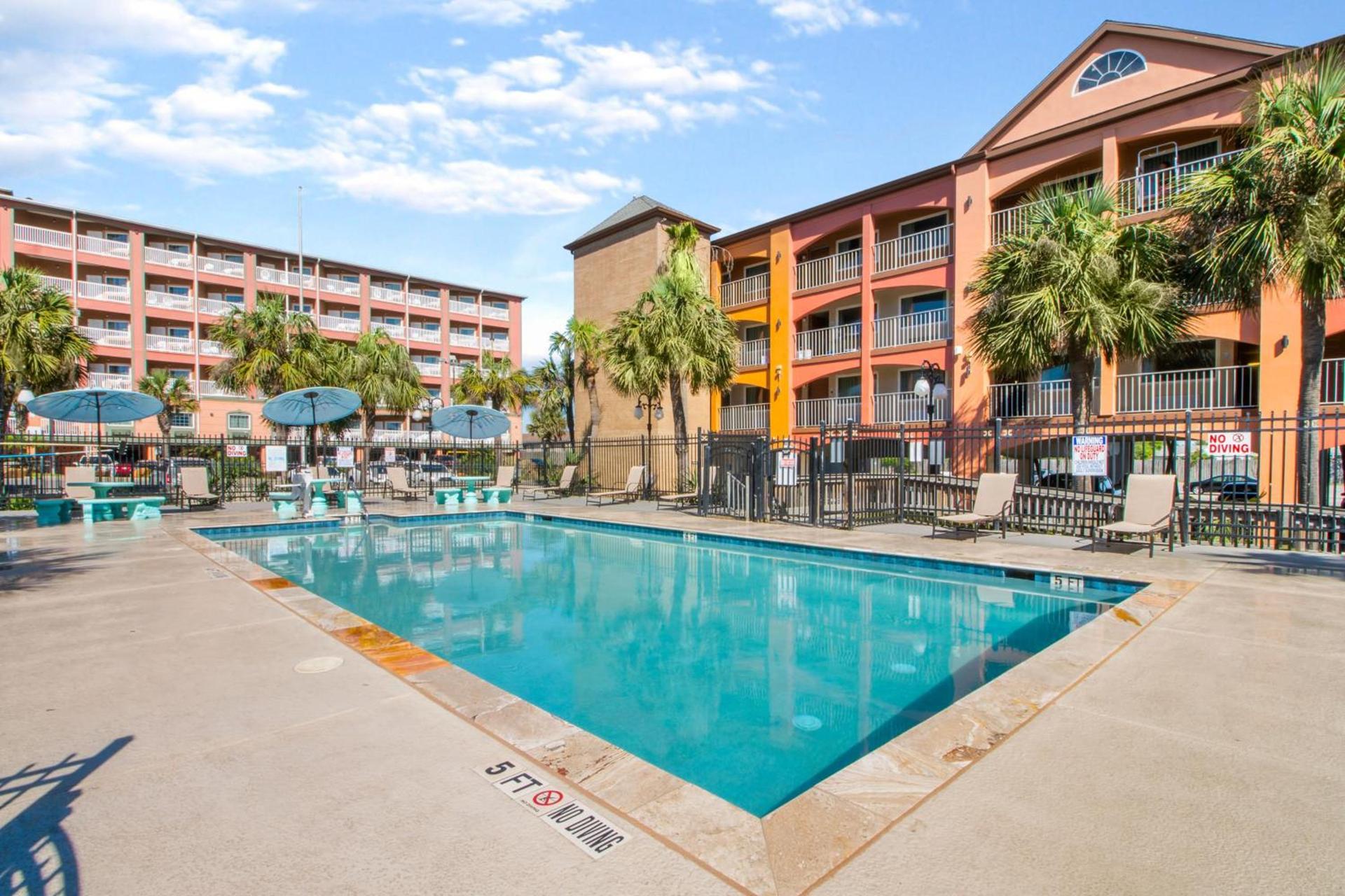 Beachfront Palms Resort Galveston, an Ascend Collection Hotel photo 46