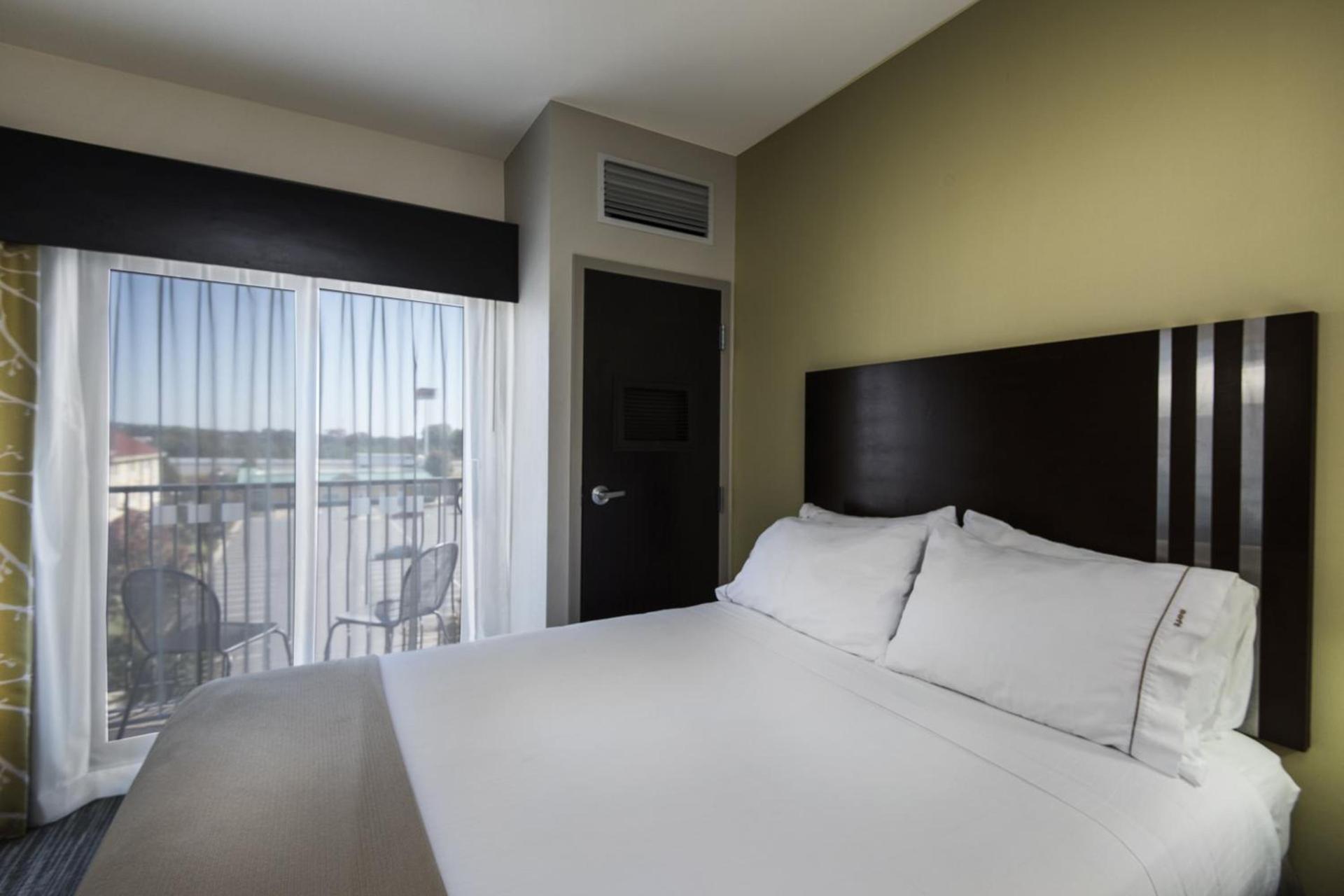 Holiday Inn Express Conway by IHG photo 11