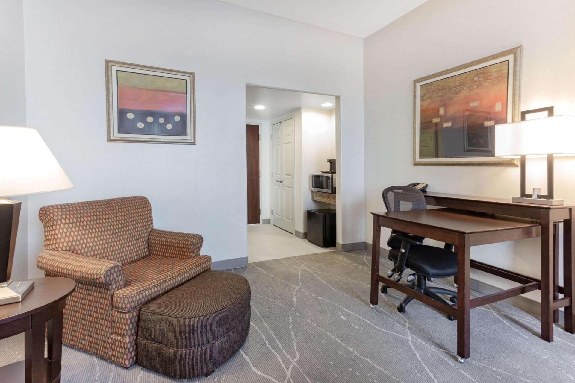 Wingate by Wyndham Tinley Park photo 45