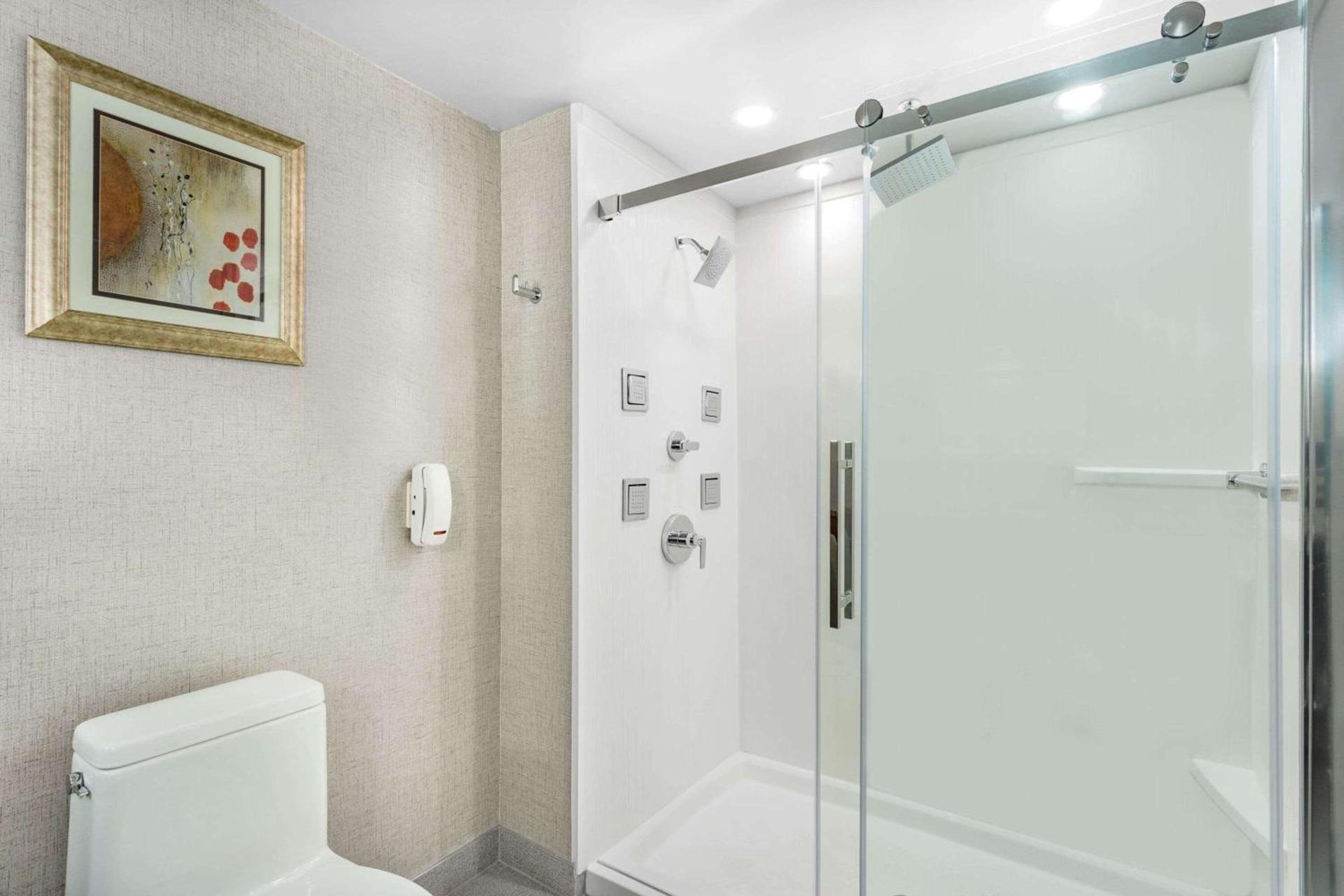 Wingate by Wyndham Tinley Park photo 41