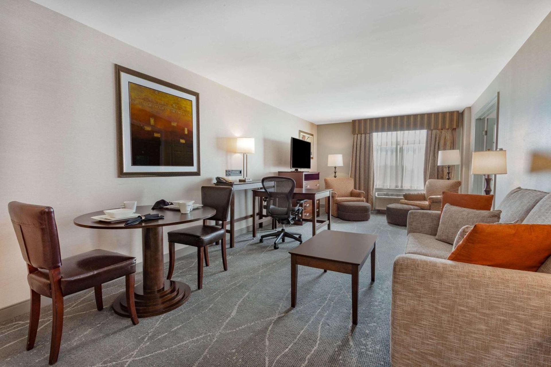 Wingate by Wyndham Tinley Park photo 33