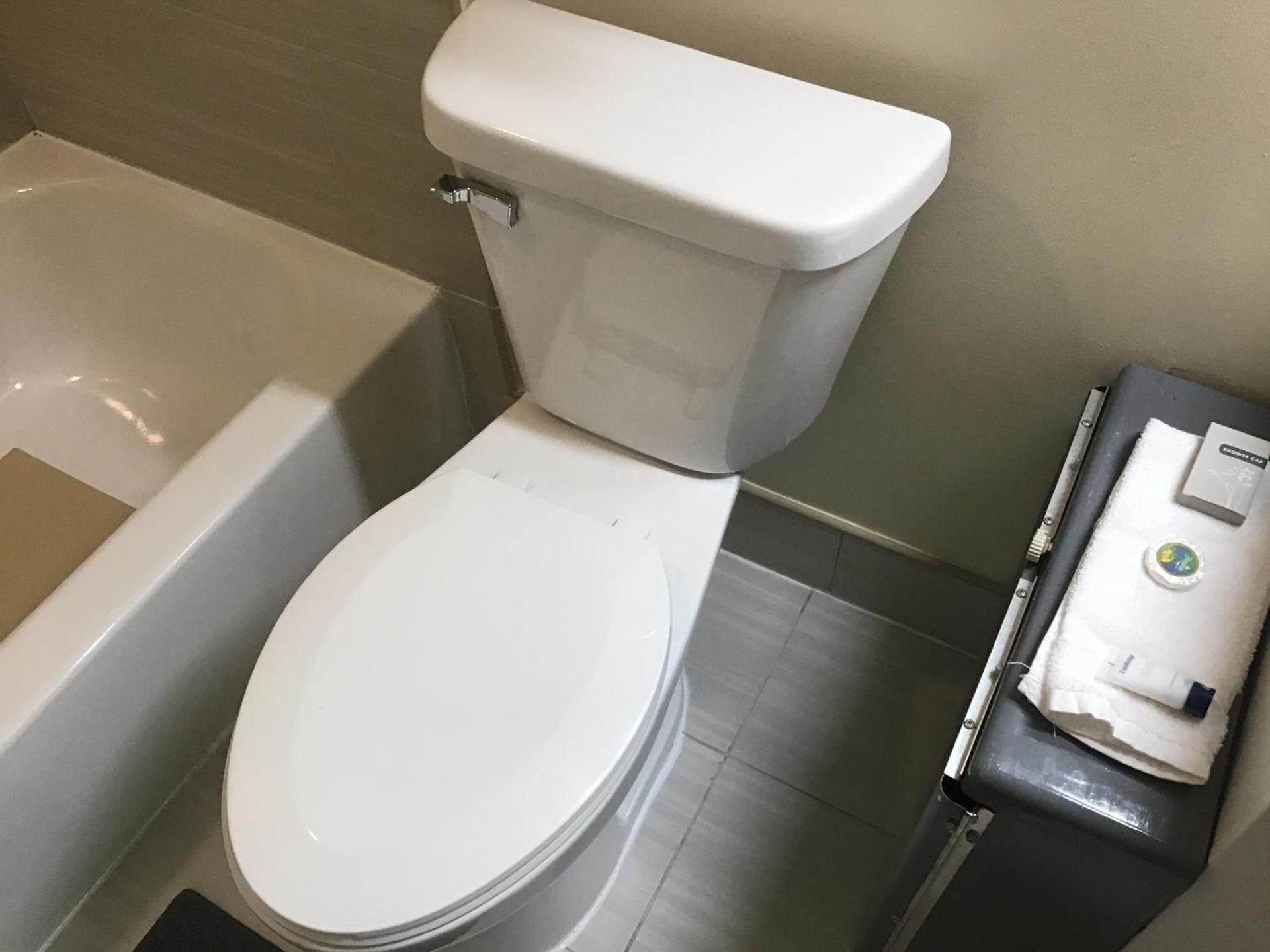 Bellevue Hotel and Suites photo 17