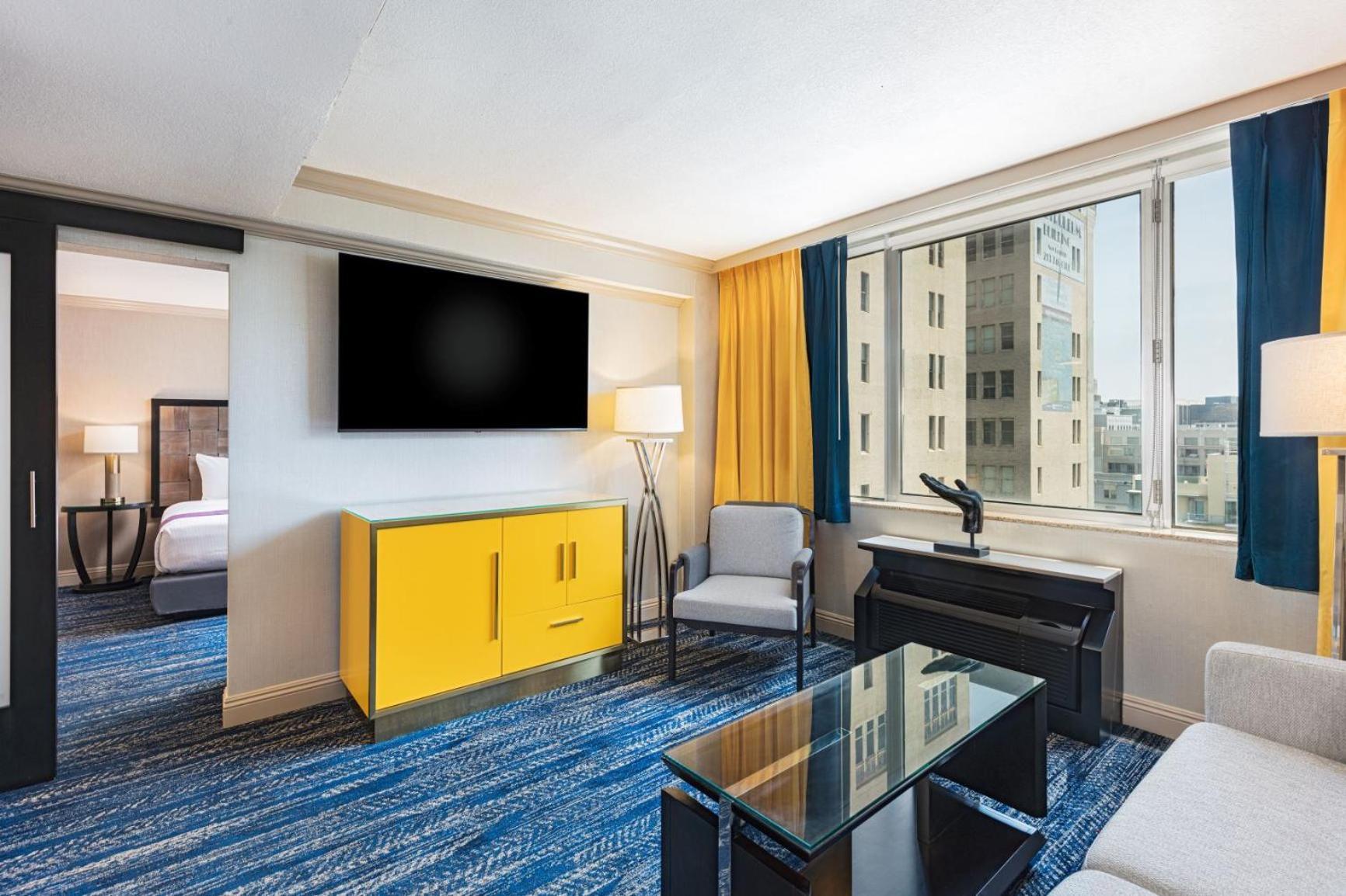 E Central Hotel Downtown Los Angeles photo 16
