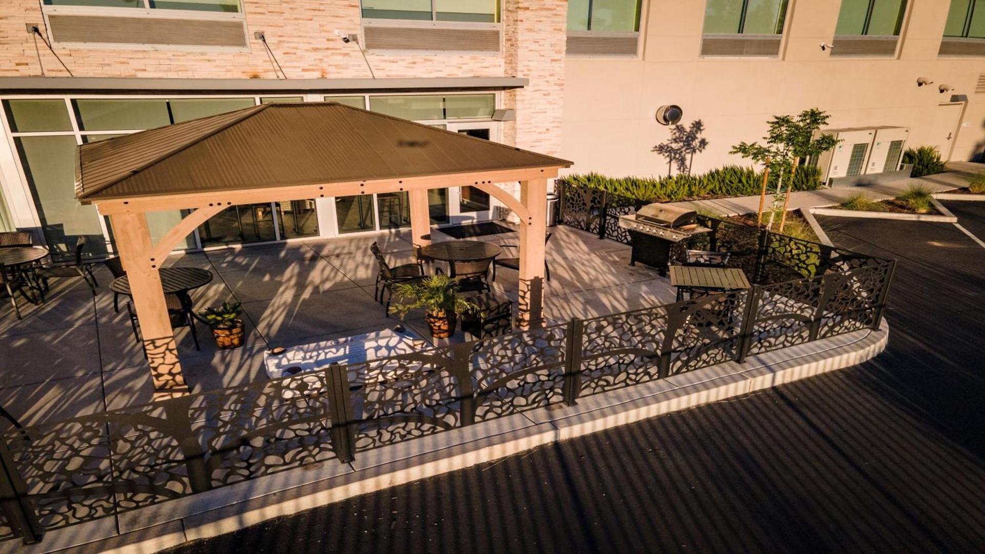 Holiday Inn Express & Suites Chico by IHG photo 16