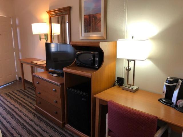 NavajoLand Inn photo 2