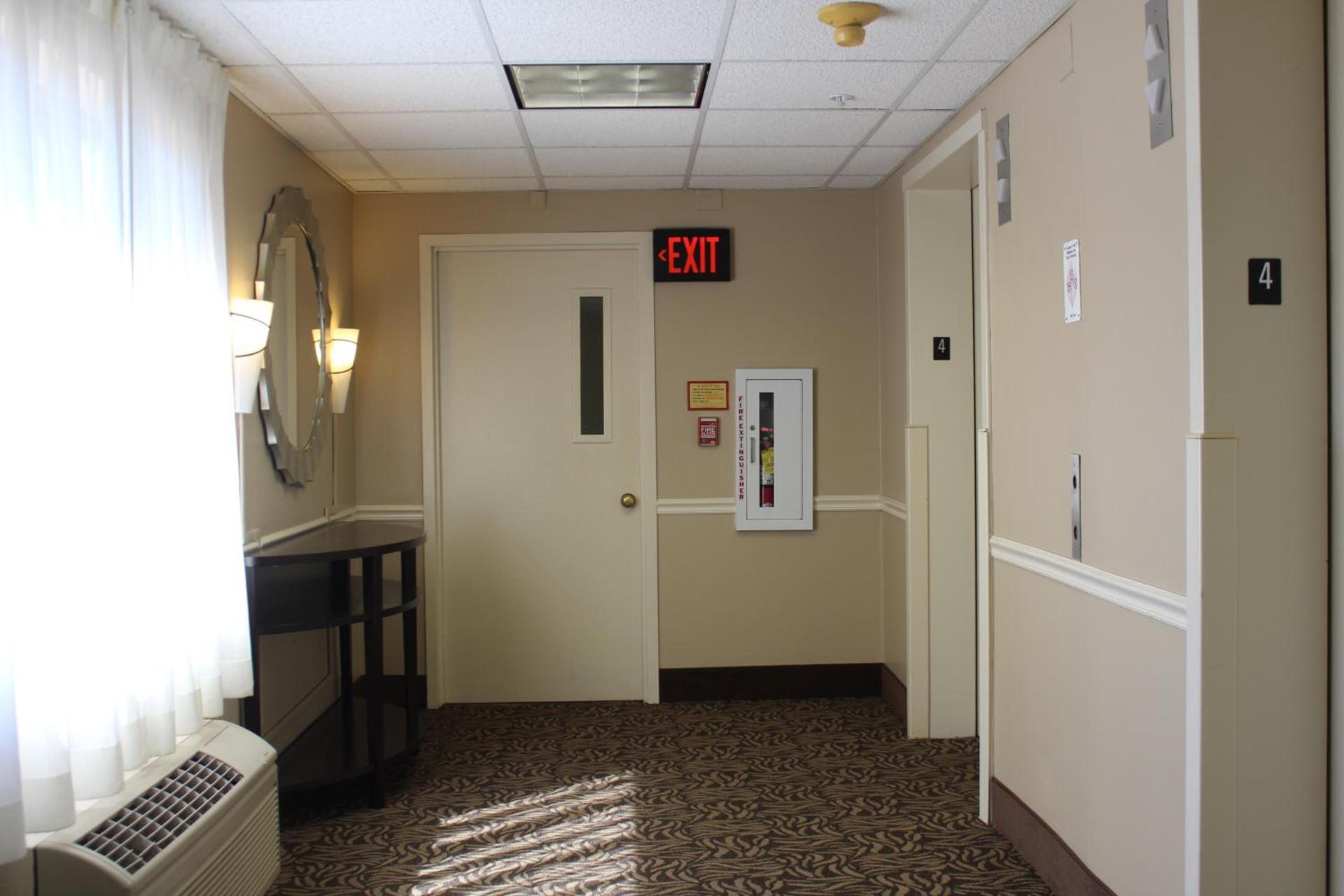 Comfort Inn University Center photo 21