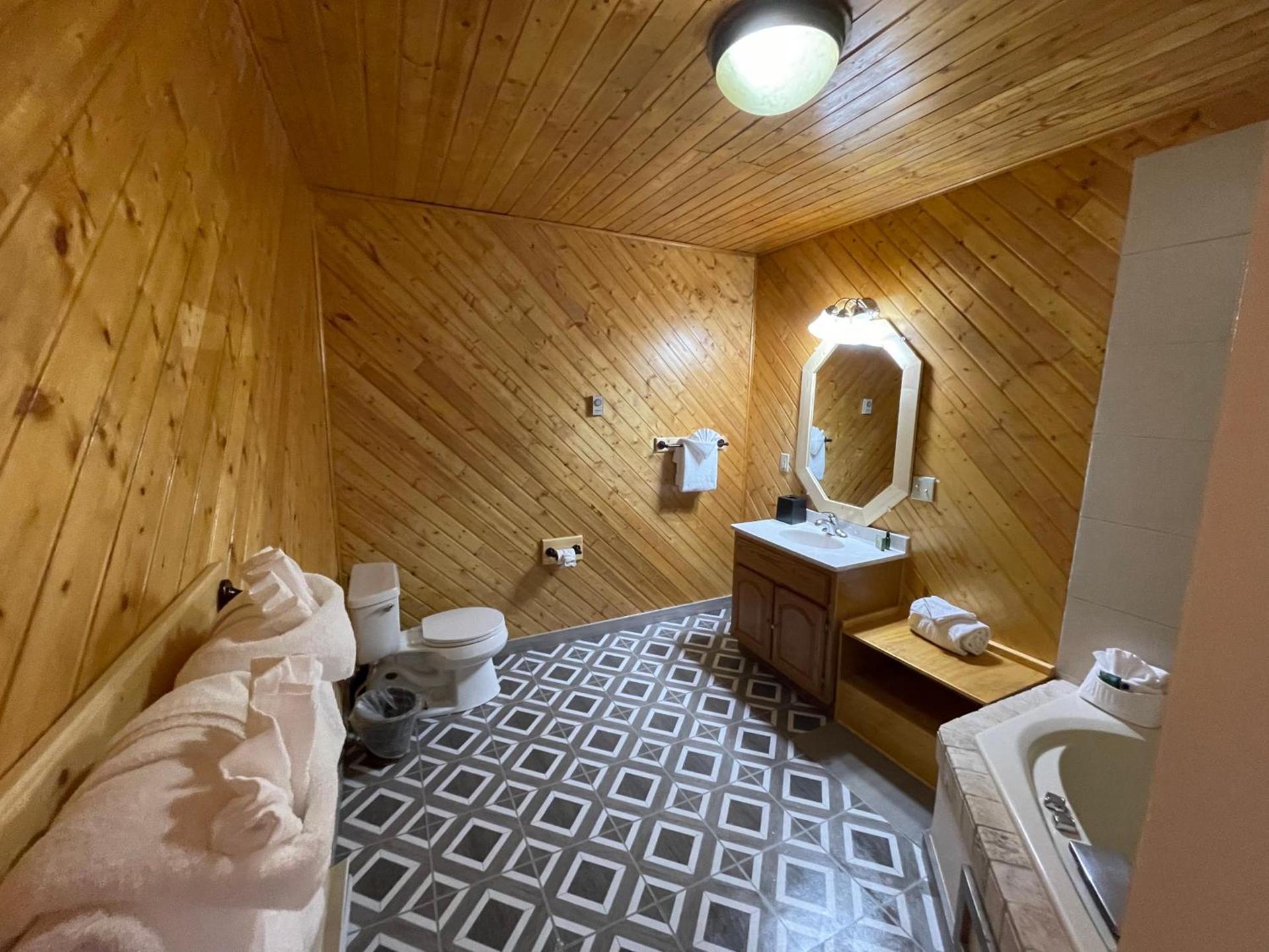 Estes Mountain Inn photo 30