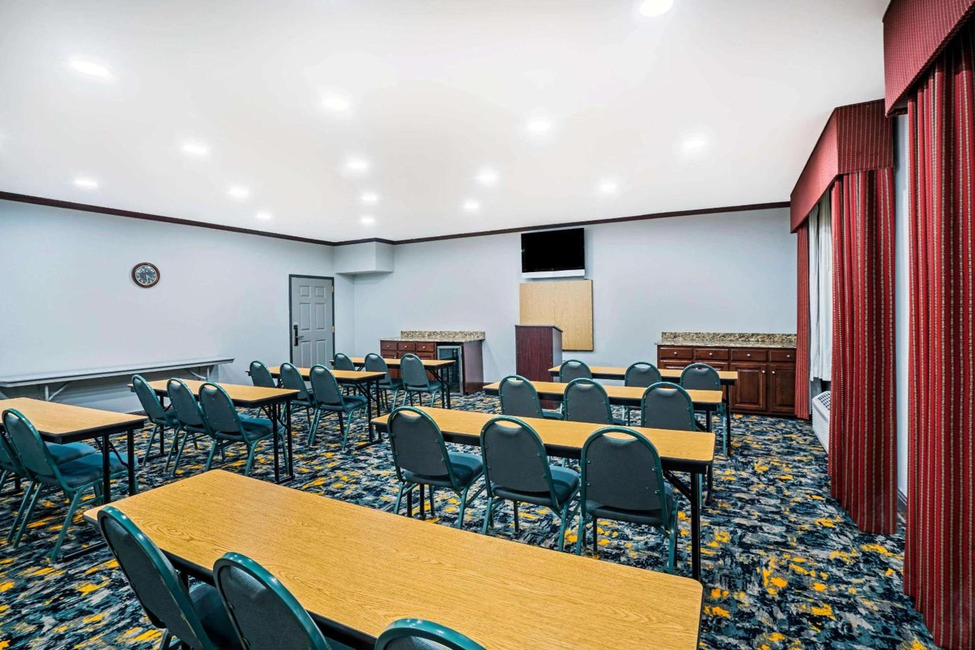 La Quinta by Wyndham Cookeville photo 15