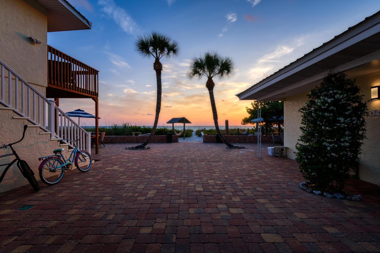 Suntan Terrace photo 31