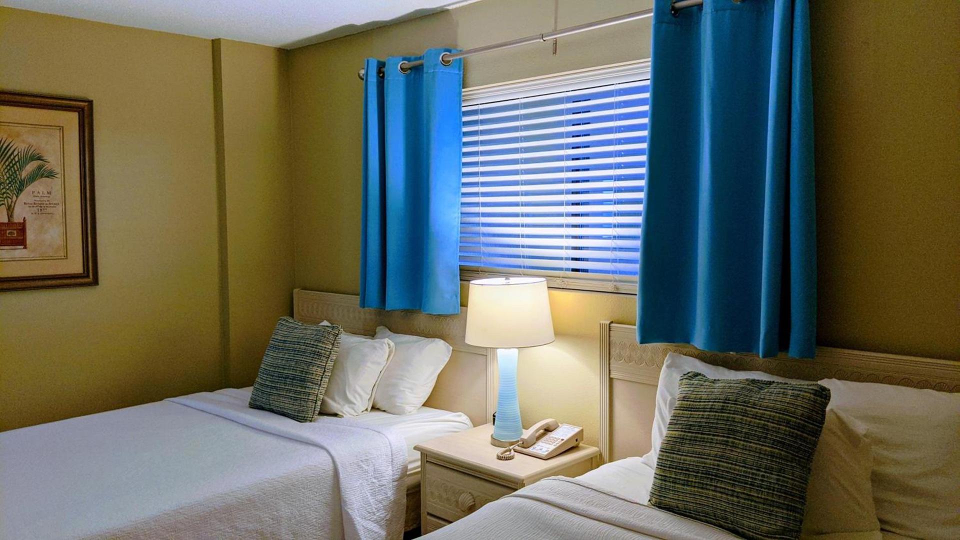 Shell Island Resort - All Oceanfront Suites photo 12