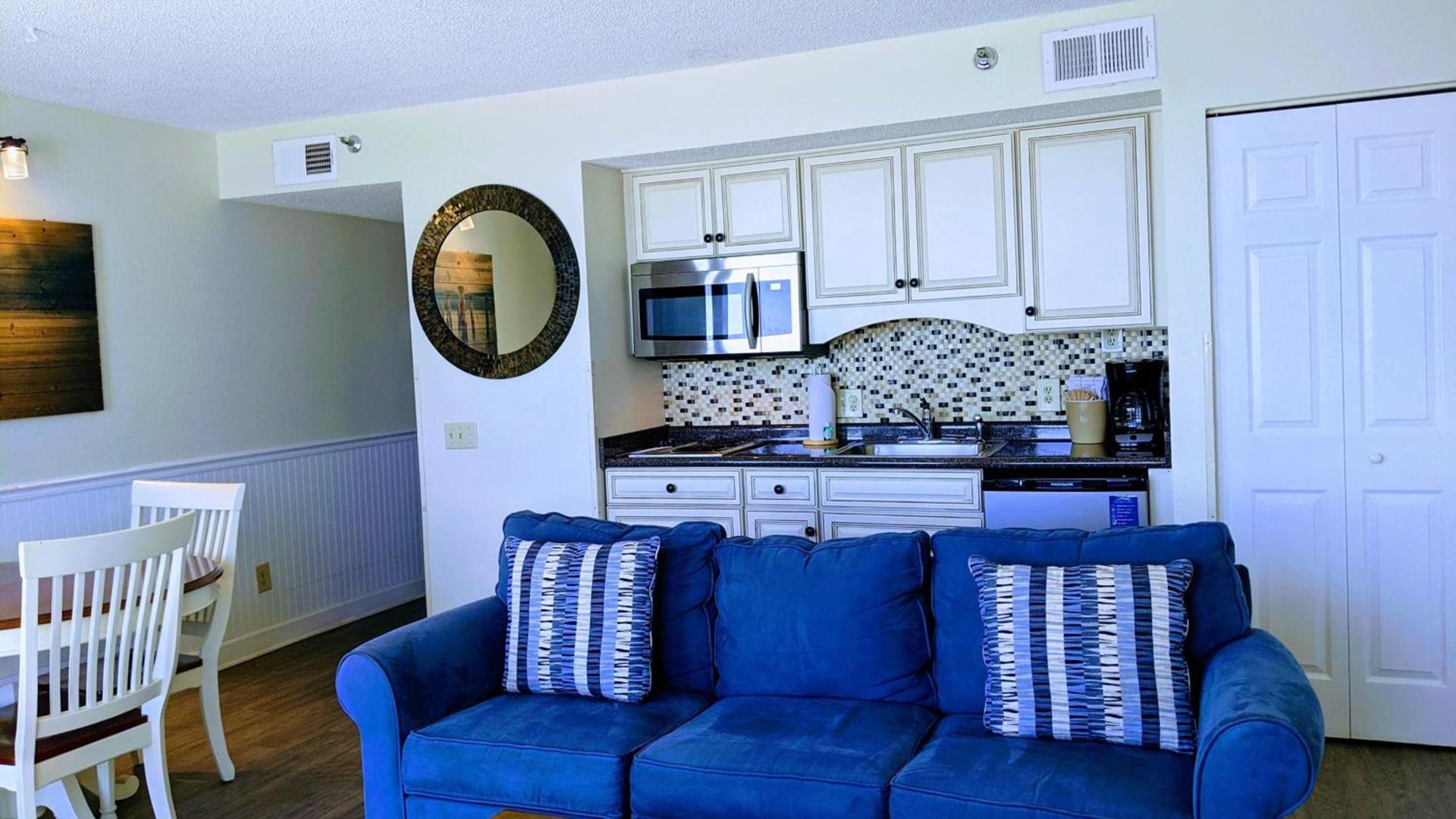 Shell Island Resort - All Oceanfront Suites photo 28