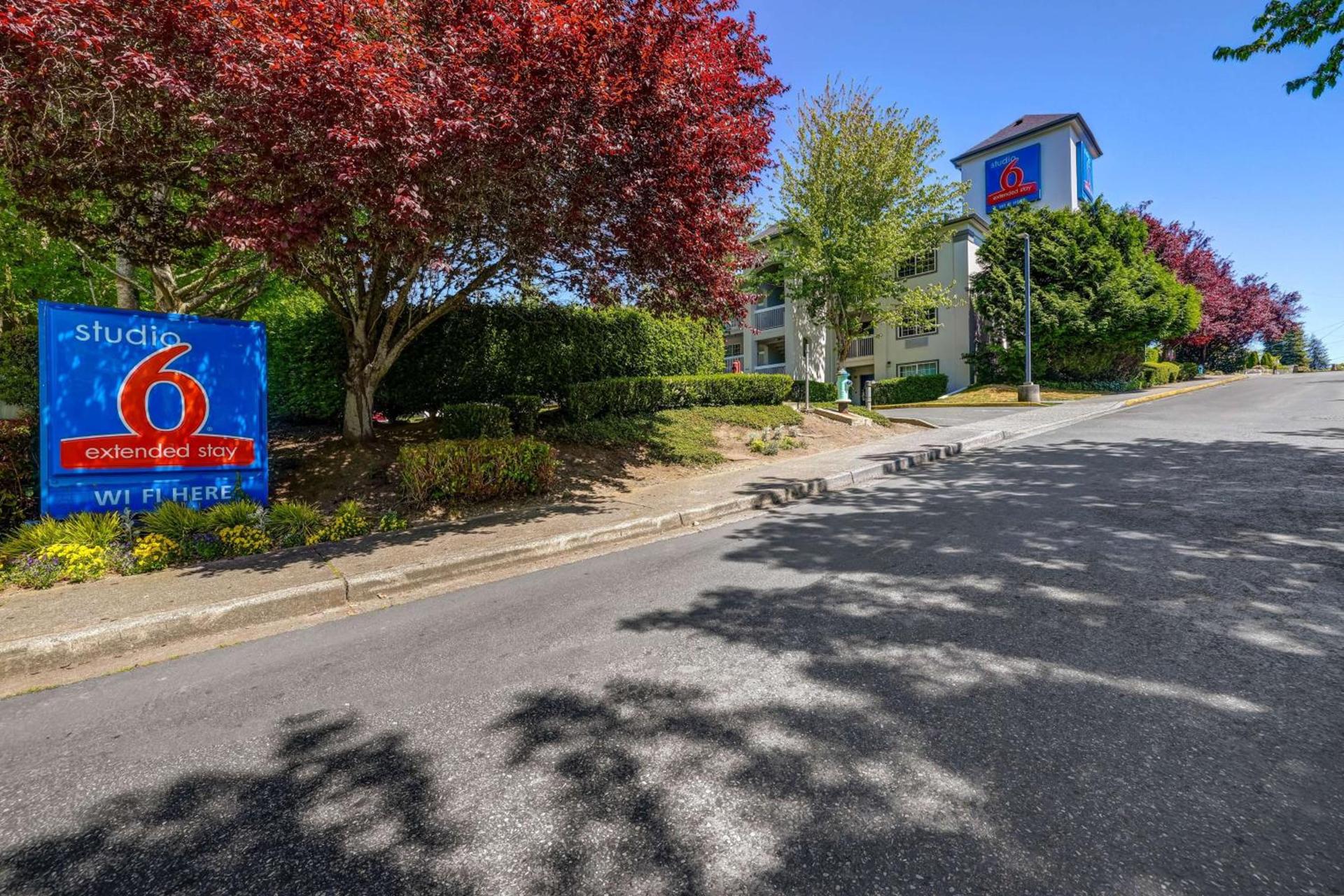 Studio 6-Mountlake Terrace, WA - Seattle photo 4