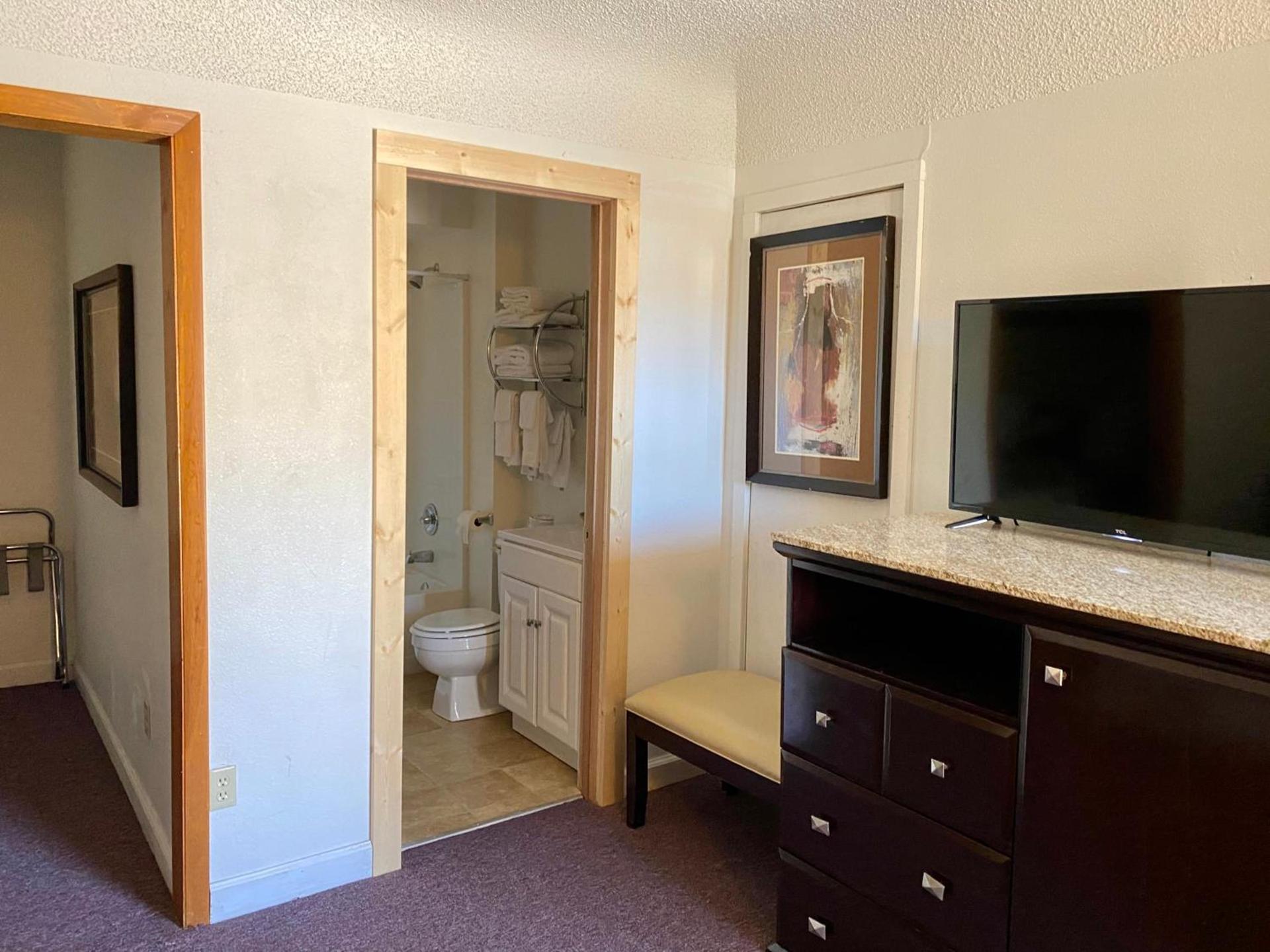 Holiday Lodge photo 28